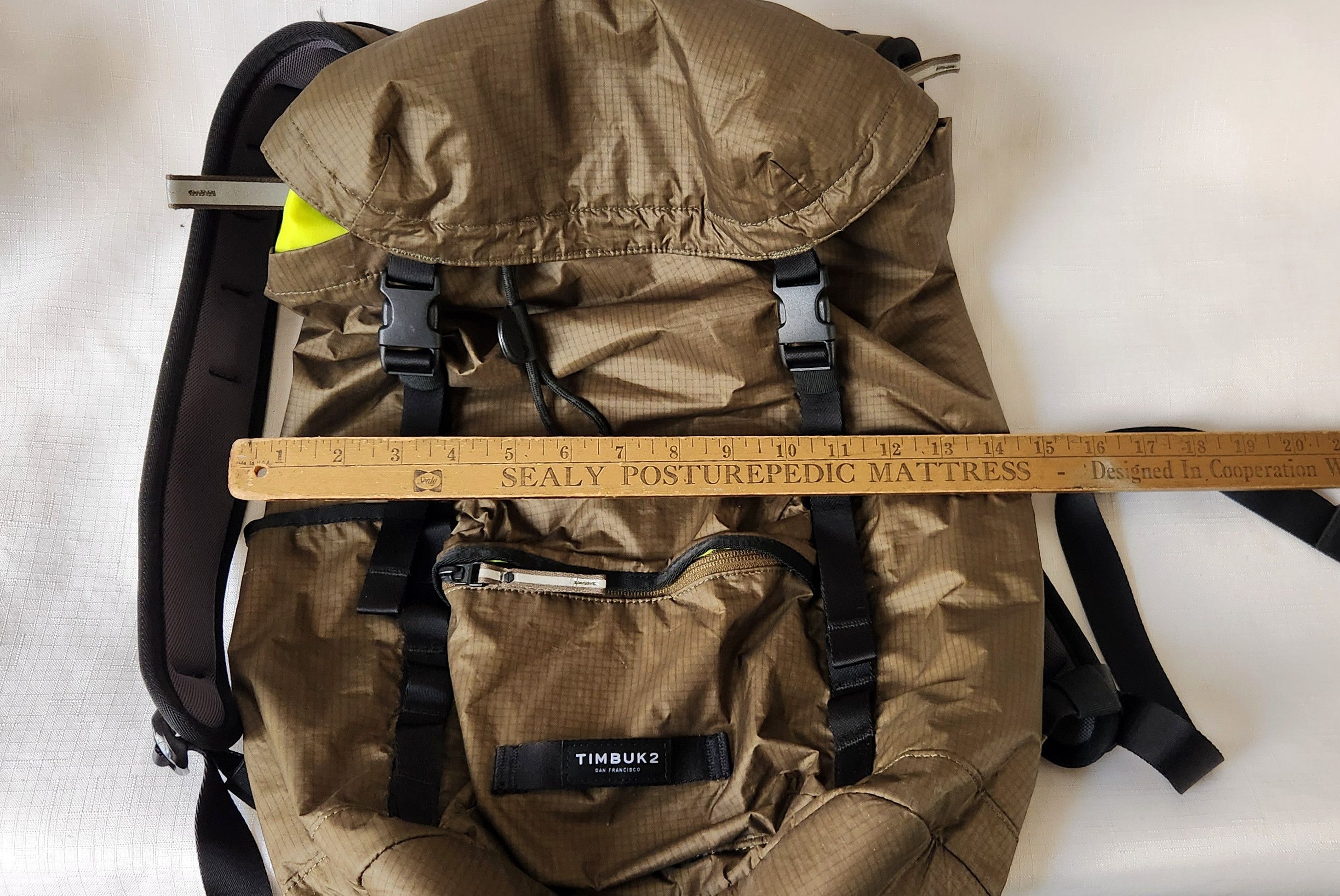 Timbuk2 TIMBUK2 Lug Launch Pack Olive Color w/ line green Lining Size ONE SIZE - 4 Thumbnail