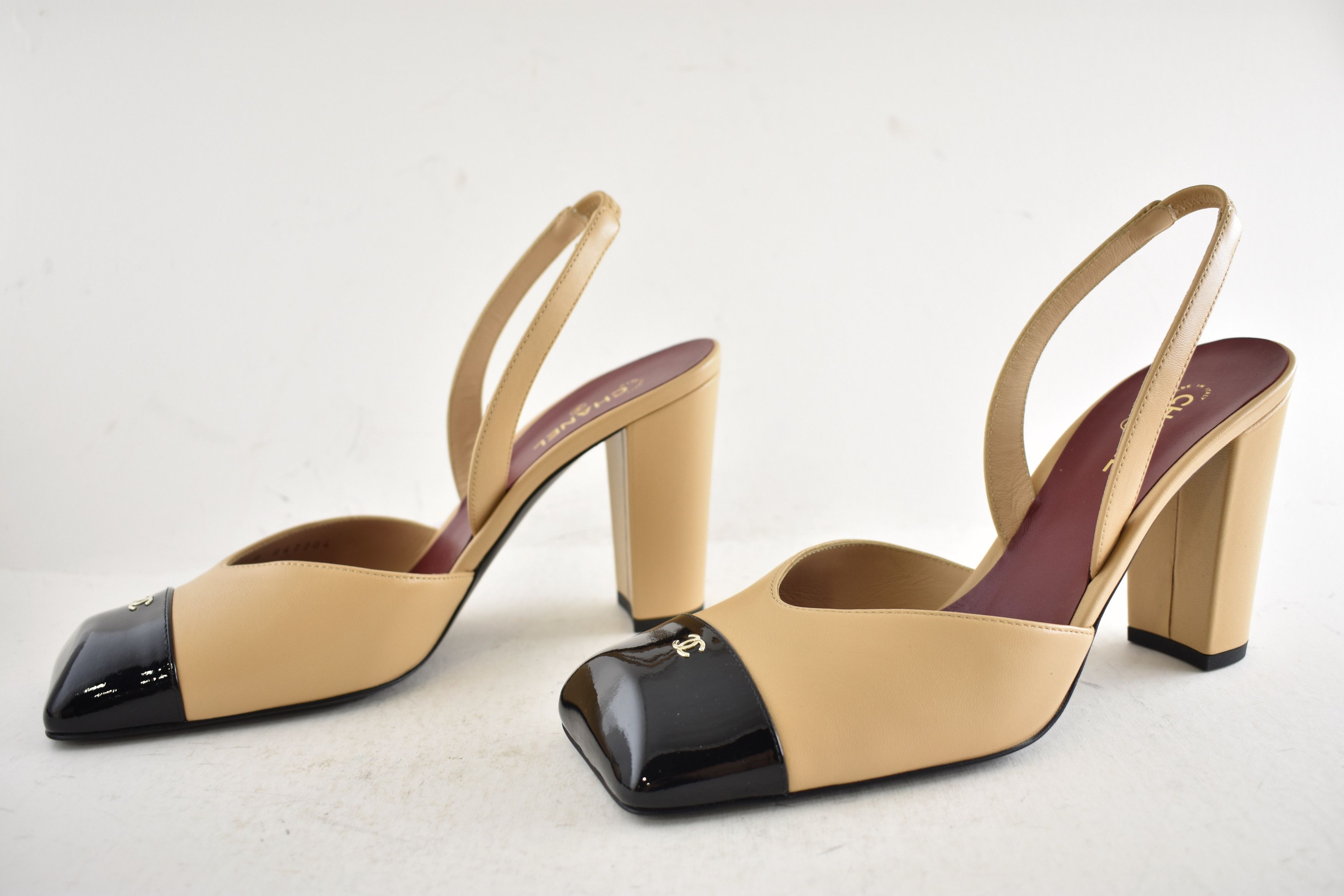 Chanel 26S Blazy Black Square Toe CC Slingback Block Heel Pump 38 Size US 8 / IT 38 - 14 Thumbnail