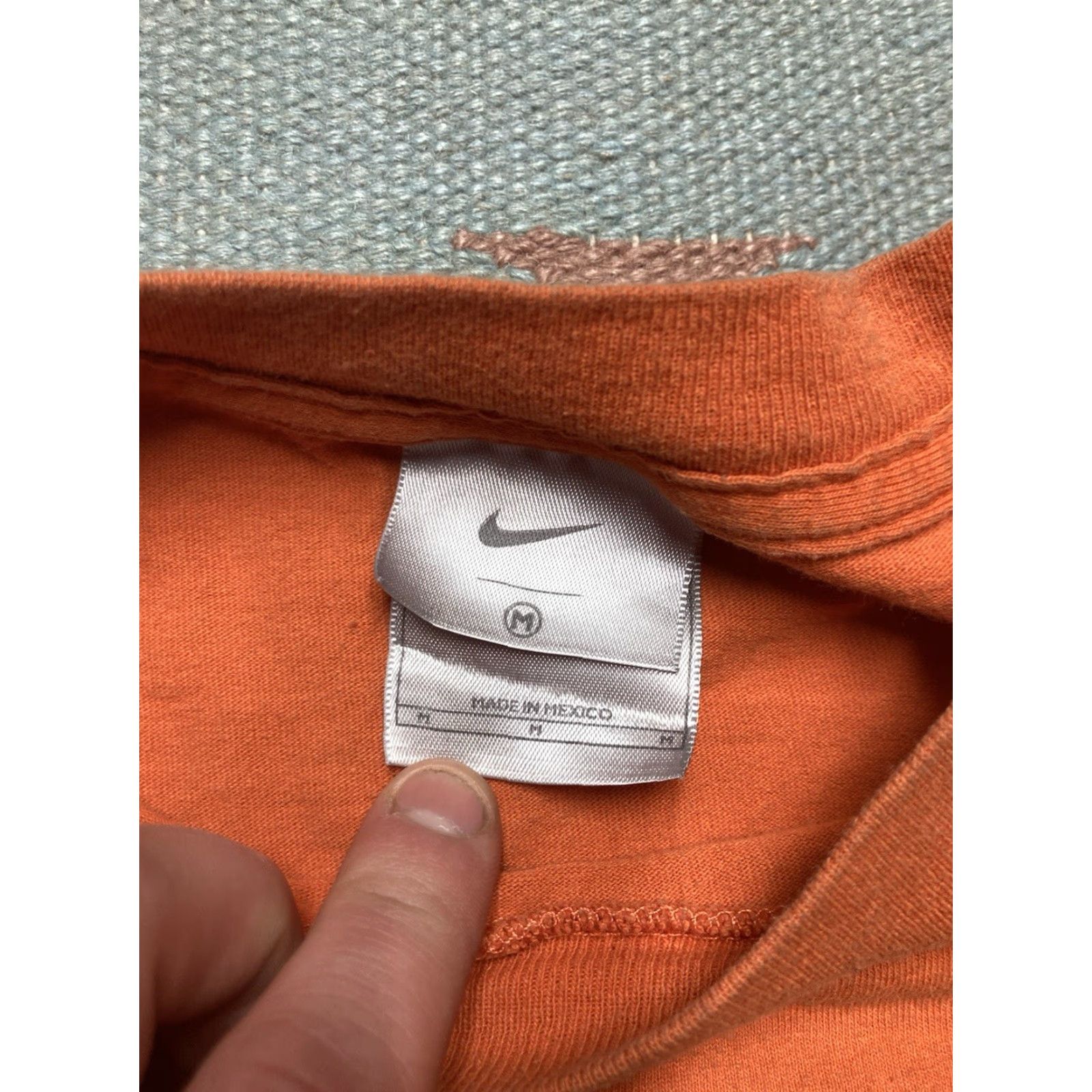 Nike VINTAGE Nike Athletic Department T-Shirt Long Sleeve Adult Medium Orange Mens Shirt Size US M / EU 48-50 / 2 - 6 Thumbnail