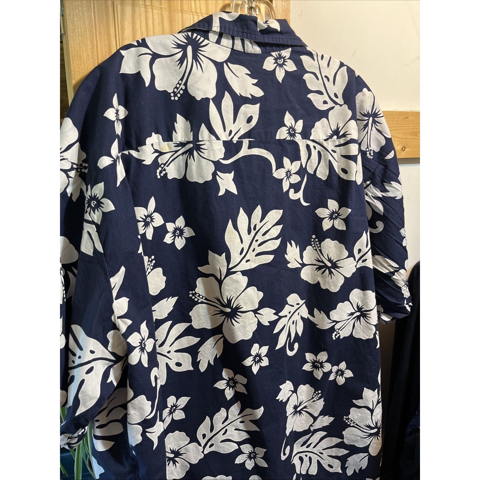 Other AlohaWears VTG Shirt Men 3XL Navy White Floral Hawaiian USA Size US XXL / EU 58 / 5 - 9 Thumbnail
