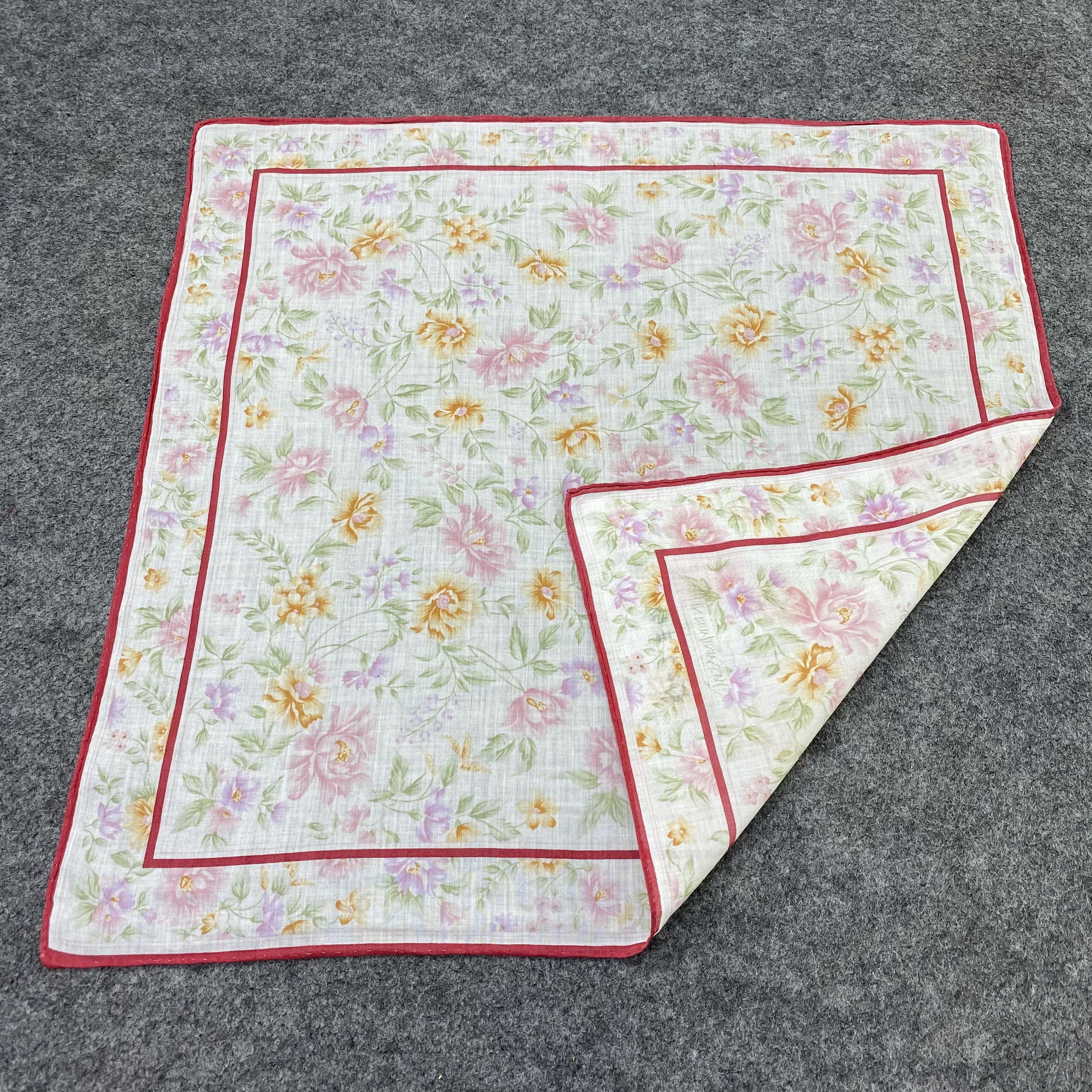 Yves Saint Laurent Yves Saint Laurent Handkerchief /Bandana /Neckerchief-B2216 Size ONE SIZE - 5 Thumbnail