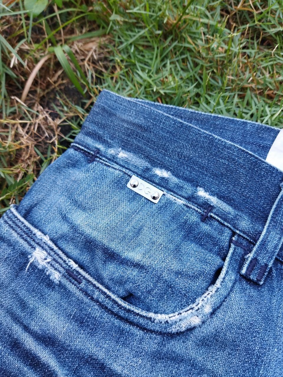 Dolce & Gabbana Ripped Distressed Look Jeans
