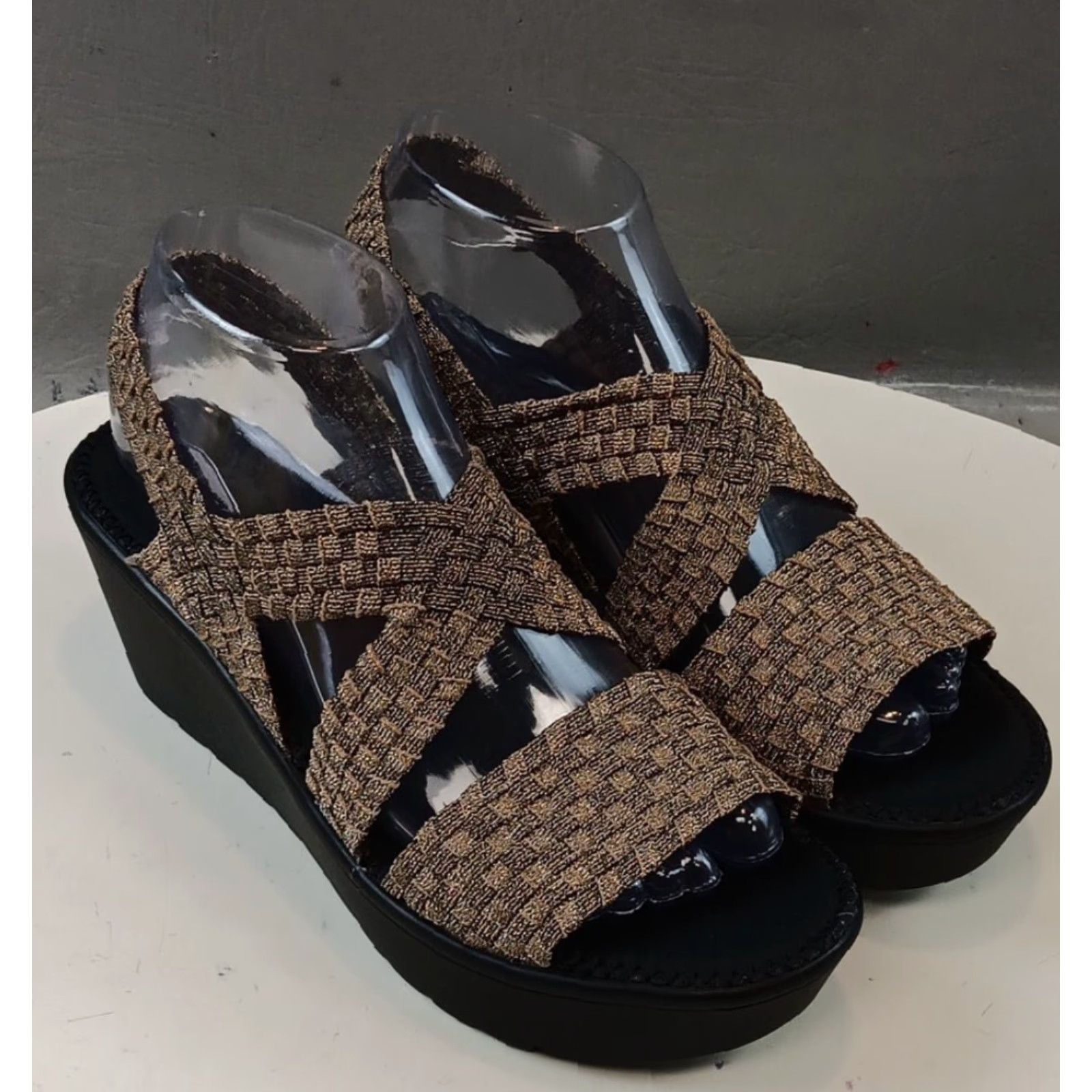 Steve Madden VINTAGE Steven by Steve Madden Wedge Sandals Women's 8.5 Gold Stretch New Size US 9 / IT 39 - 2 Thumbnail