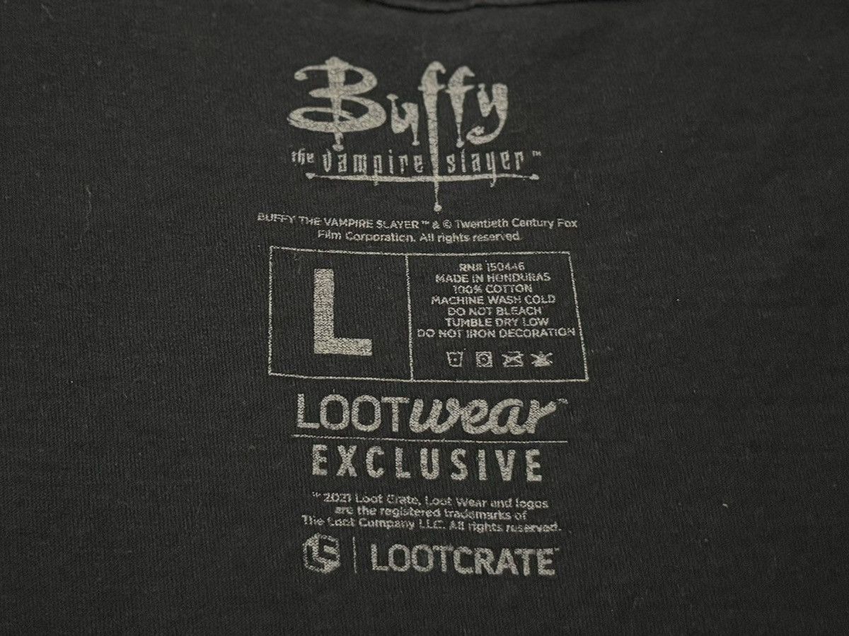 Vintage 🧛‍♂️”SLAYERETTES” Buffy The Vampire Slayer Tshirt 🧛‍♂️ Size US L / EU 52-54 / 3 - 5 Thumbnail