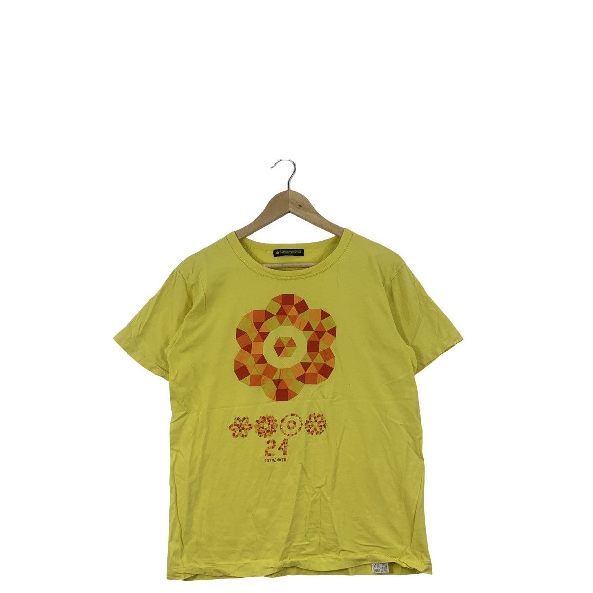 Other 24 HOUR TELEVISION 40th Anniversary Artist Tee Shirt Top Size M / US 6-8 / IT 42-44 - 4 Thumbnail