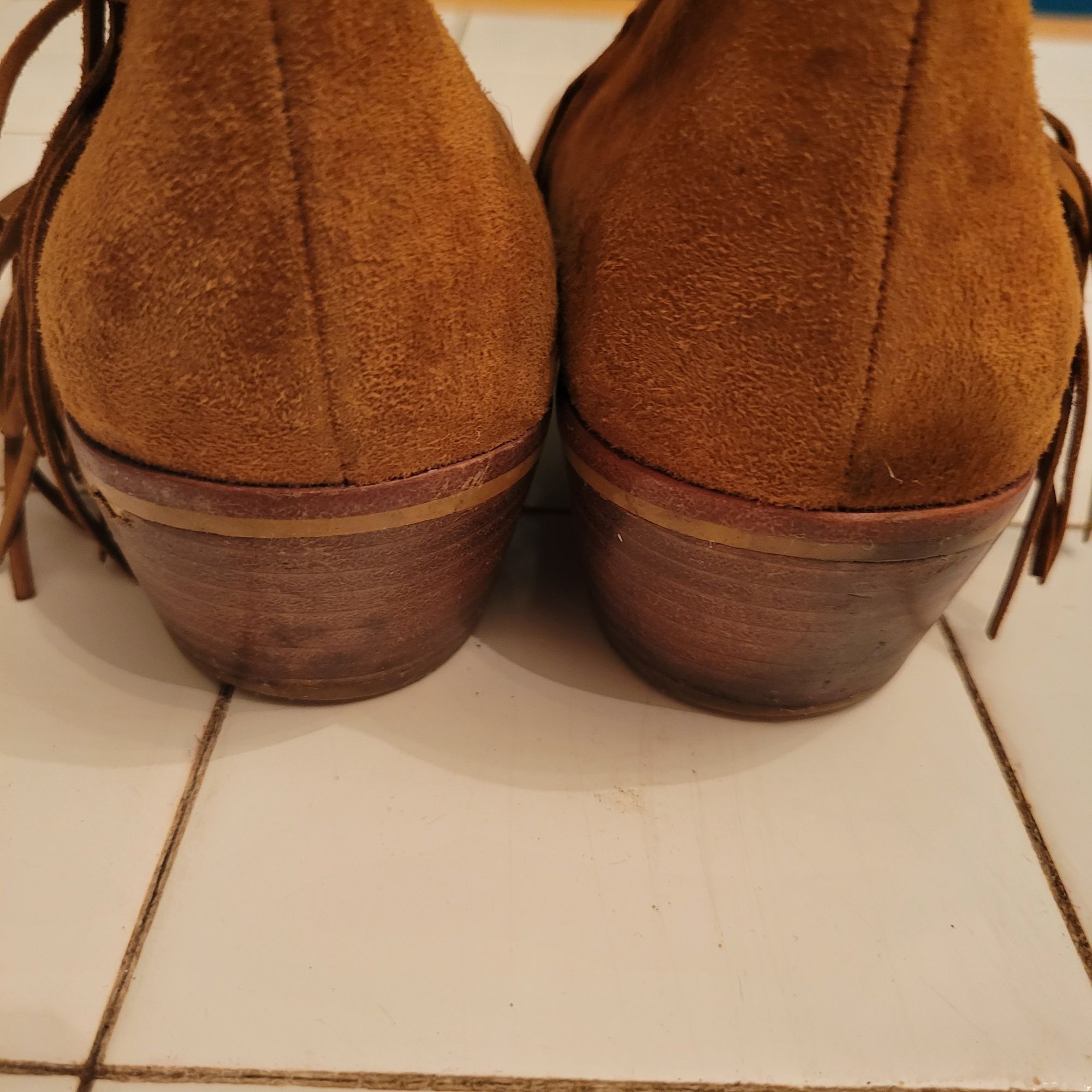 Sam Edelman Sam Edelman 8.5M Suede Leather Ankle Boots Fringe Western Bo Size US 8.5 / IT 38.5 - 4 Thumbnail