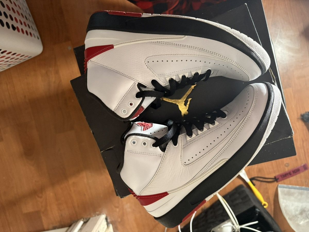 Jordan Brand Air Jordan 2 retro GS ‘Chicago’ 2022 Size US 6.5 / EU 39-40 - 4 Thumbnail