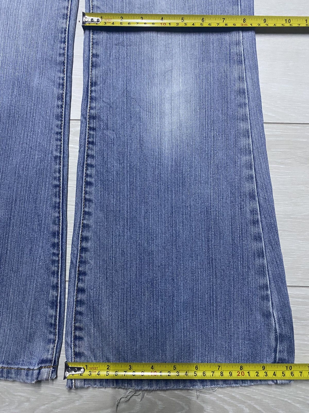 Japanese Brand Vintage Japanese Brand Hush Hush Light Wash Flare Jeans Size US 29 - 15 Thumbnail