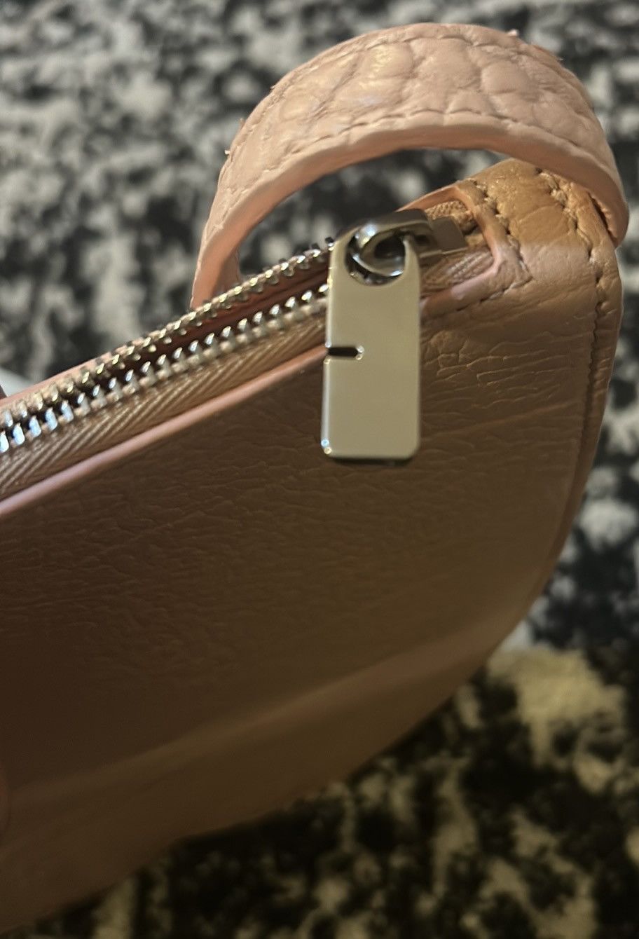 Burberry Burberry Mini Chess Pouch Grainy Bull Leather Bag Blush Size ONE SIZE - 7 Thumbnail