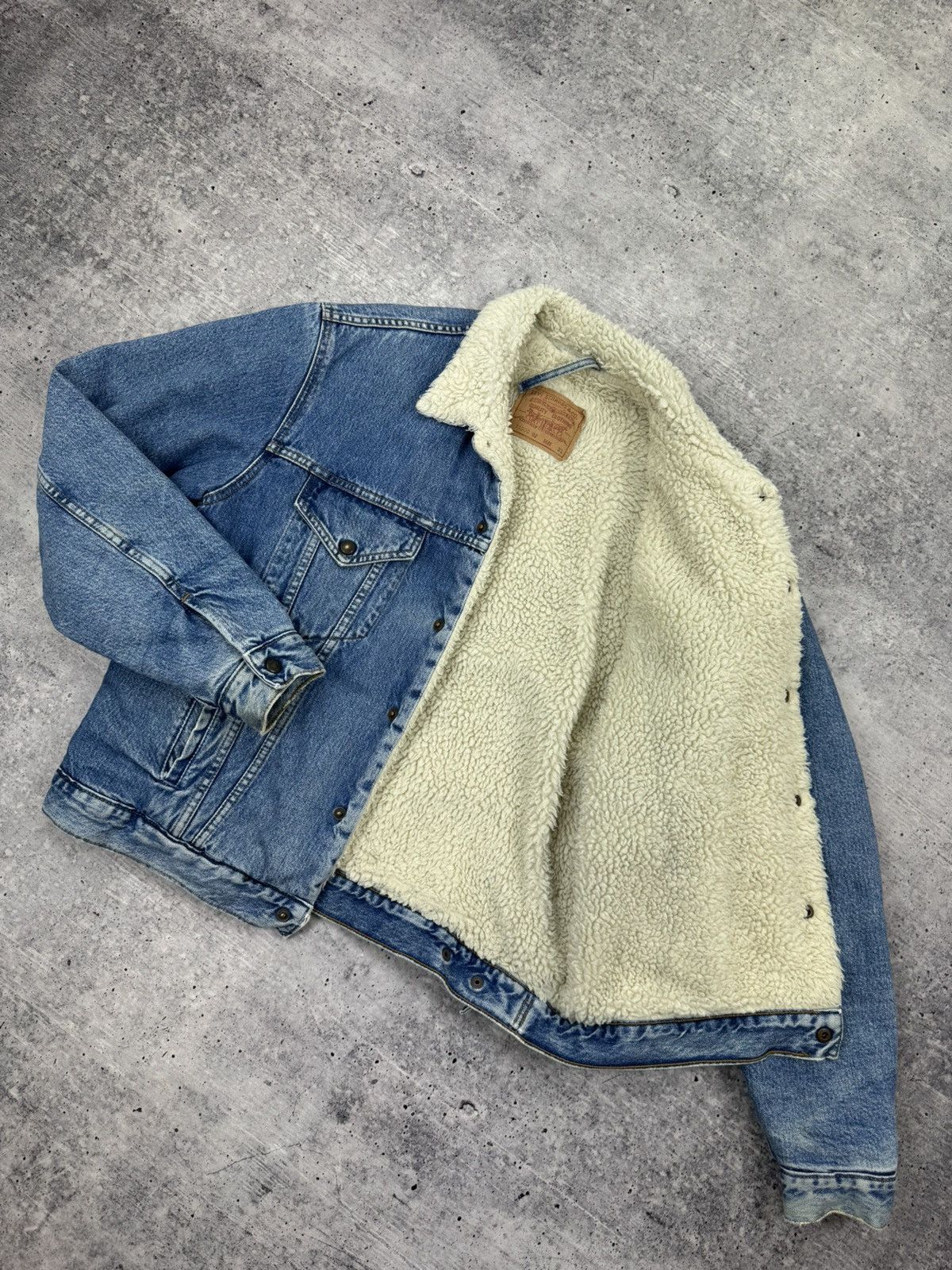 Levi's Levi’s Vintage Stonewashed Blue Denim Trucker Sherpa Bomber Size US XL / EU 56 / 4 - 15 Thumbnail