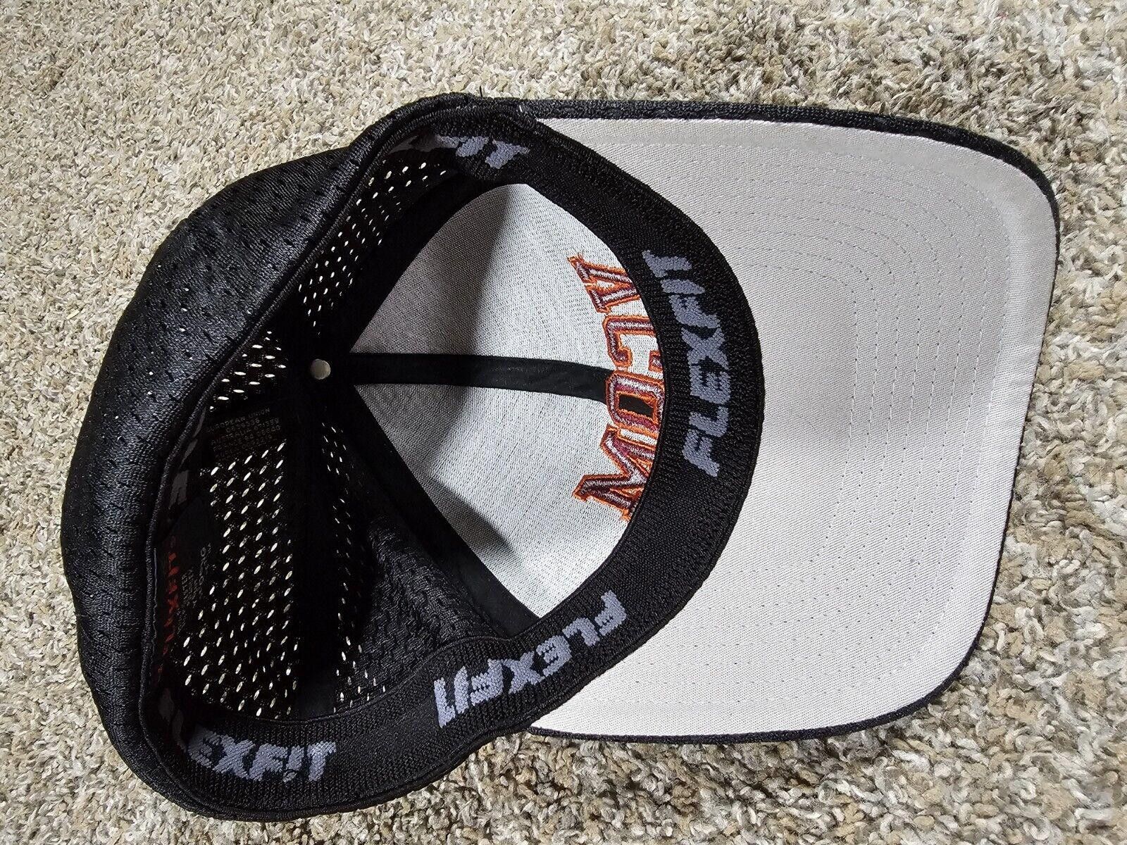 Designer VCOM hat Jersey Mesh Flexfit YUPOONG Volcom? Approx 7 1/4 Size ONE SIZE - 7 Thumbnail