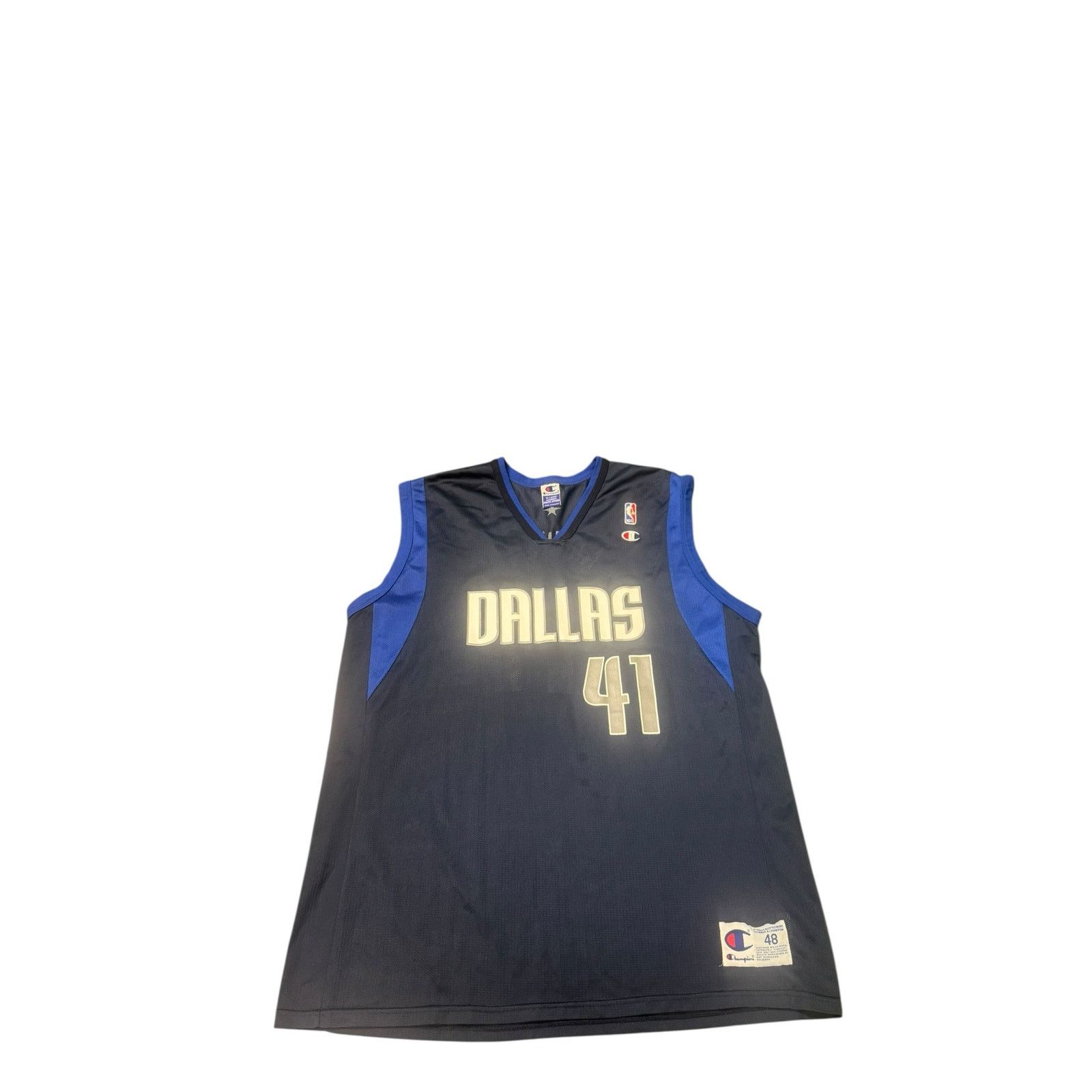Champion Vintage Dirk Nowitzki Dallas Mavericks Champion Jersey Size US XL / EU 56 / 4 - 1 Thumbnail