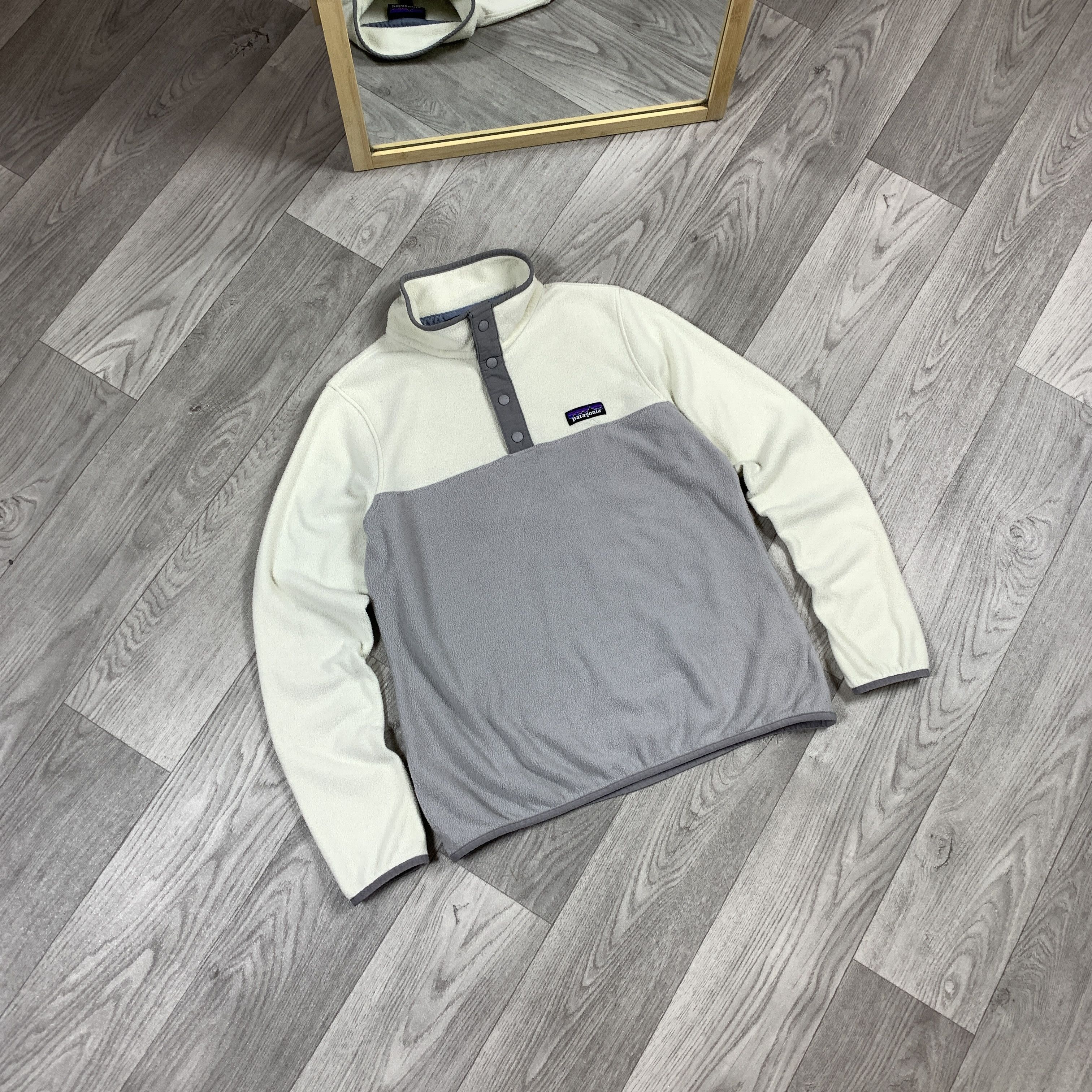 Patagonia Vintage Patagonia Synchilla Beige 1/4 Fleece Women's Sweater Size S / US 4 / IT 40 - 2 Thumbnail