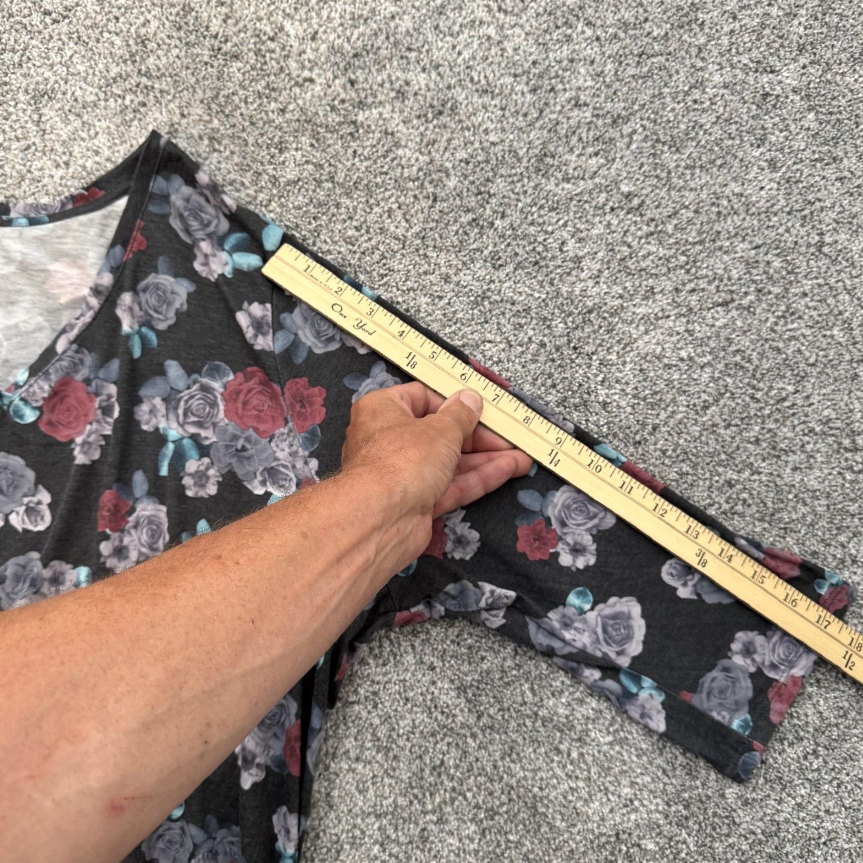 Vintage Lane Bryant Top 2XL T-Shirt Women 2XL Gray Floral V-Neck 3/4 Sleeve Tunic Boho Chic Cottagecore Whimsigoth Relaxed Vintage No Size XXL / US 16-18 / IT 52-54 - 7 Thumbnail