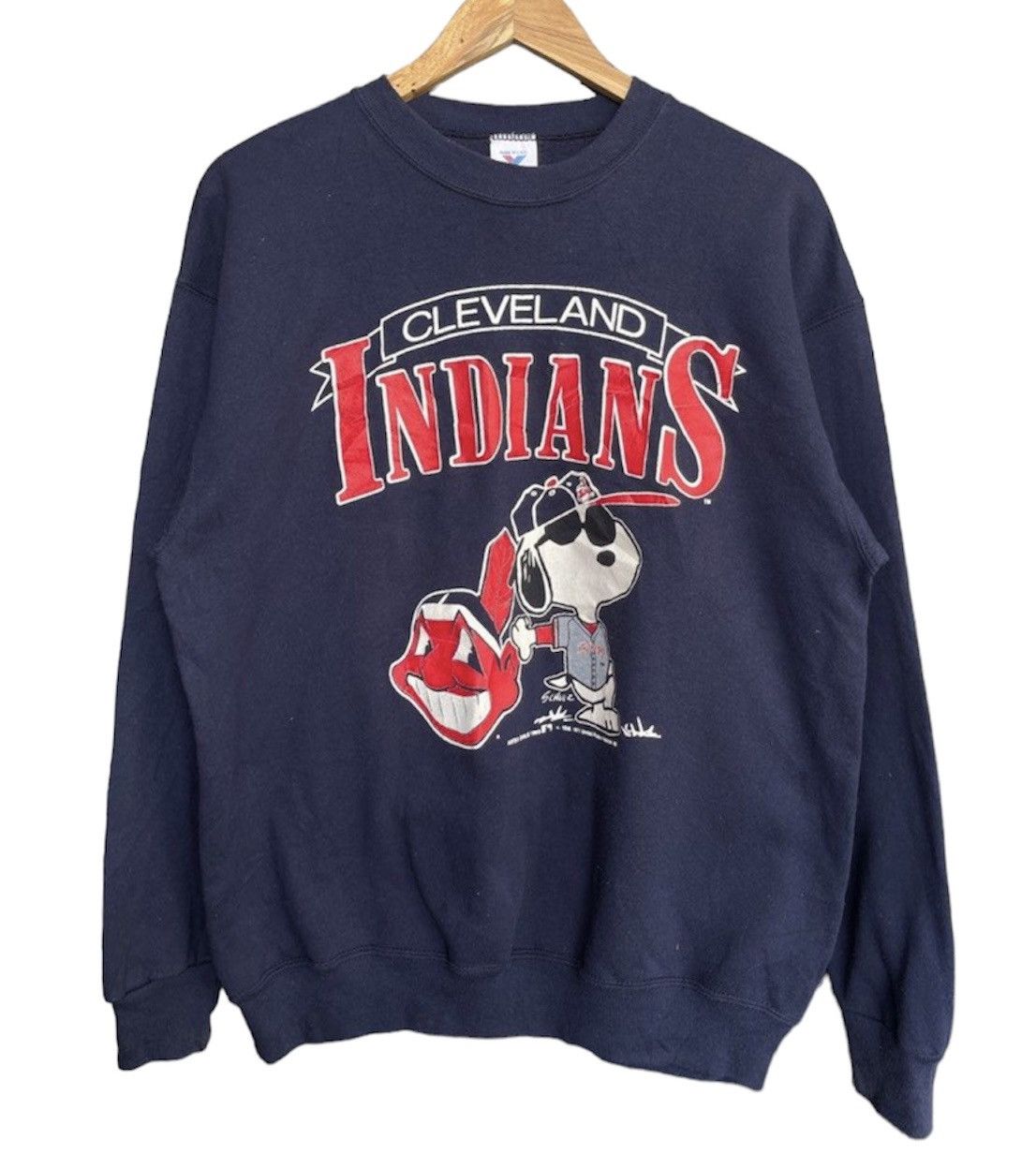 MLB Vintage Cleveland Indians MlB sweatshirt peanut cartoon Size US L / EU 52-54 / 3 - 1 Thumbnail