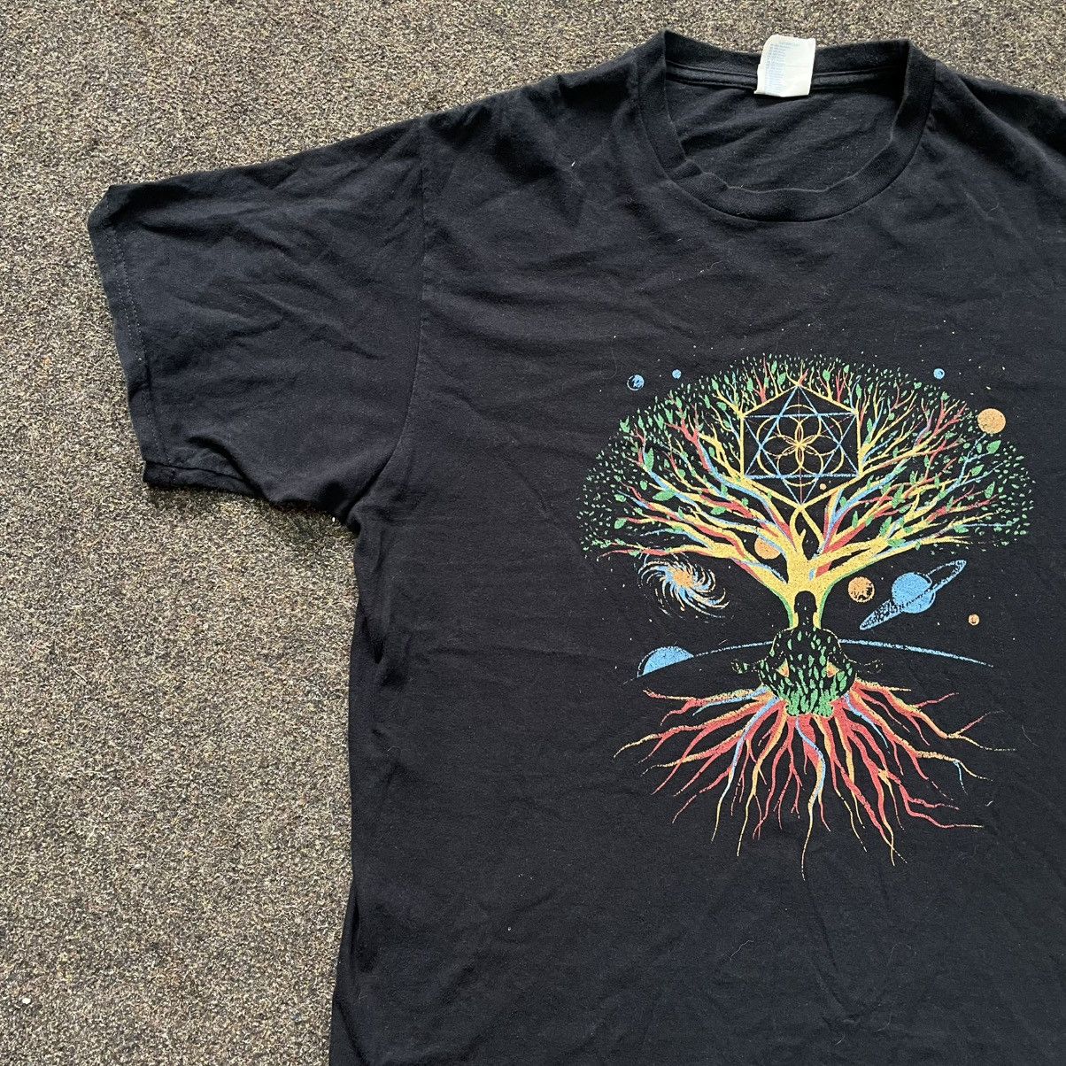 Vintage Vintage Psychedelic Tree Graphic Tee Sun Faded Rave Baggy M Size US M / EU 48-50 / 2 - 2 Thumbnail