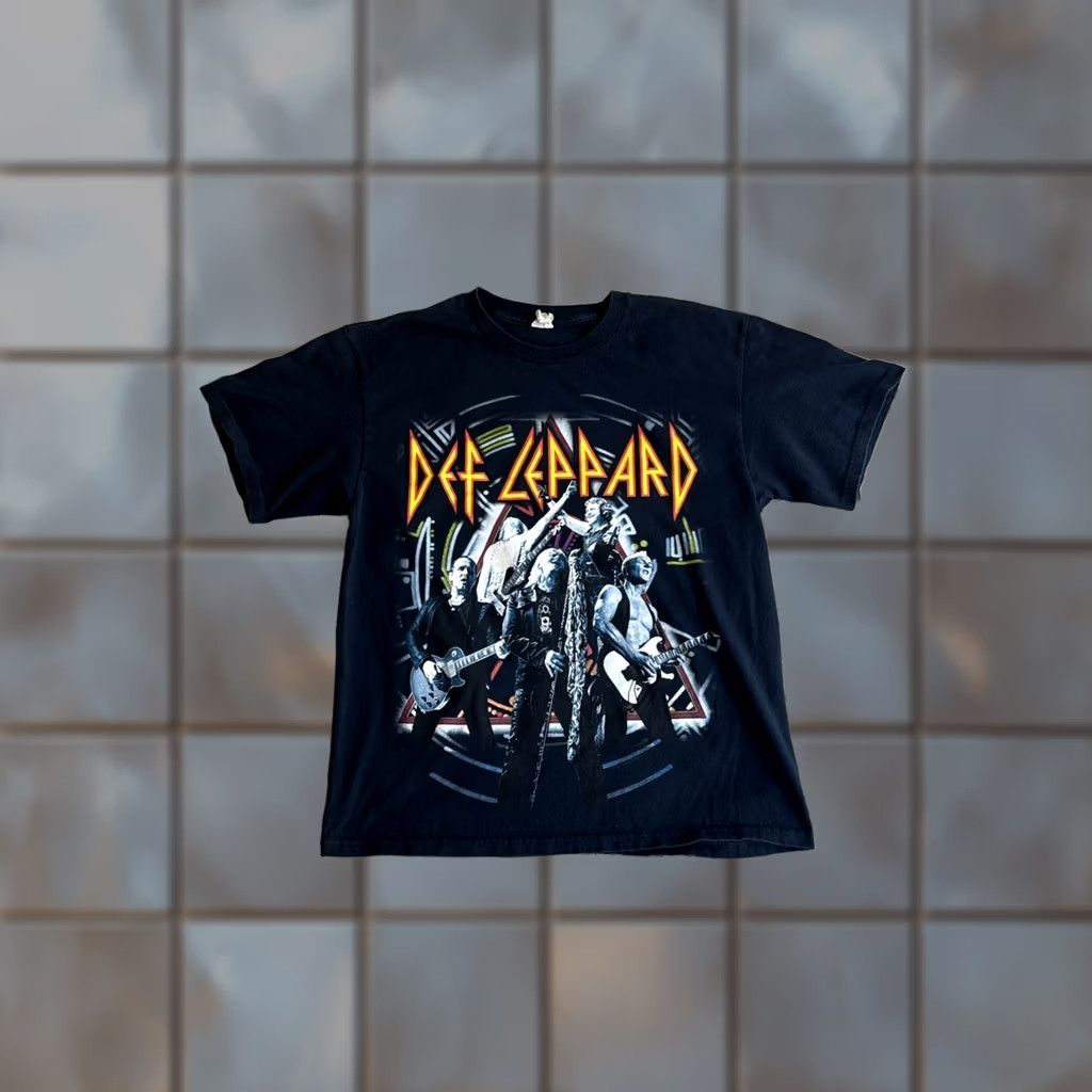 Vintage VTG 00’s Def Leppard Band Concert Rock Tour 2015 Navy Blue Shirt Men’s Size L Size US L / EU 52-54 / 3 - 1 Thumbnail