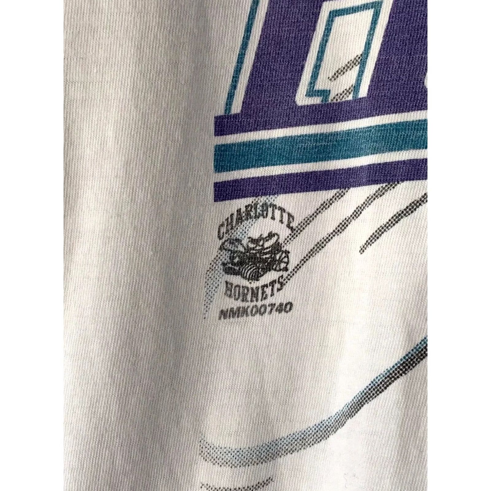NBA VINTAGE Charlotte Hornets T-Shirt White M Adult Mens Size US M / EU 48-50 / 2 - 8 Thumbnail