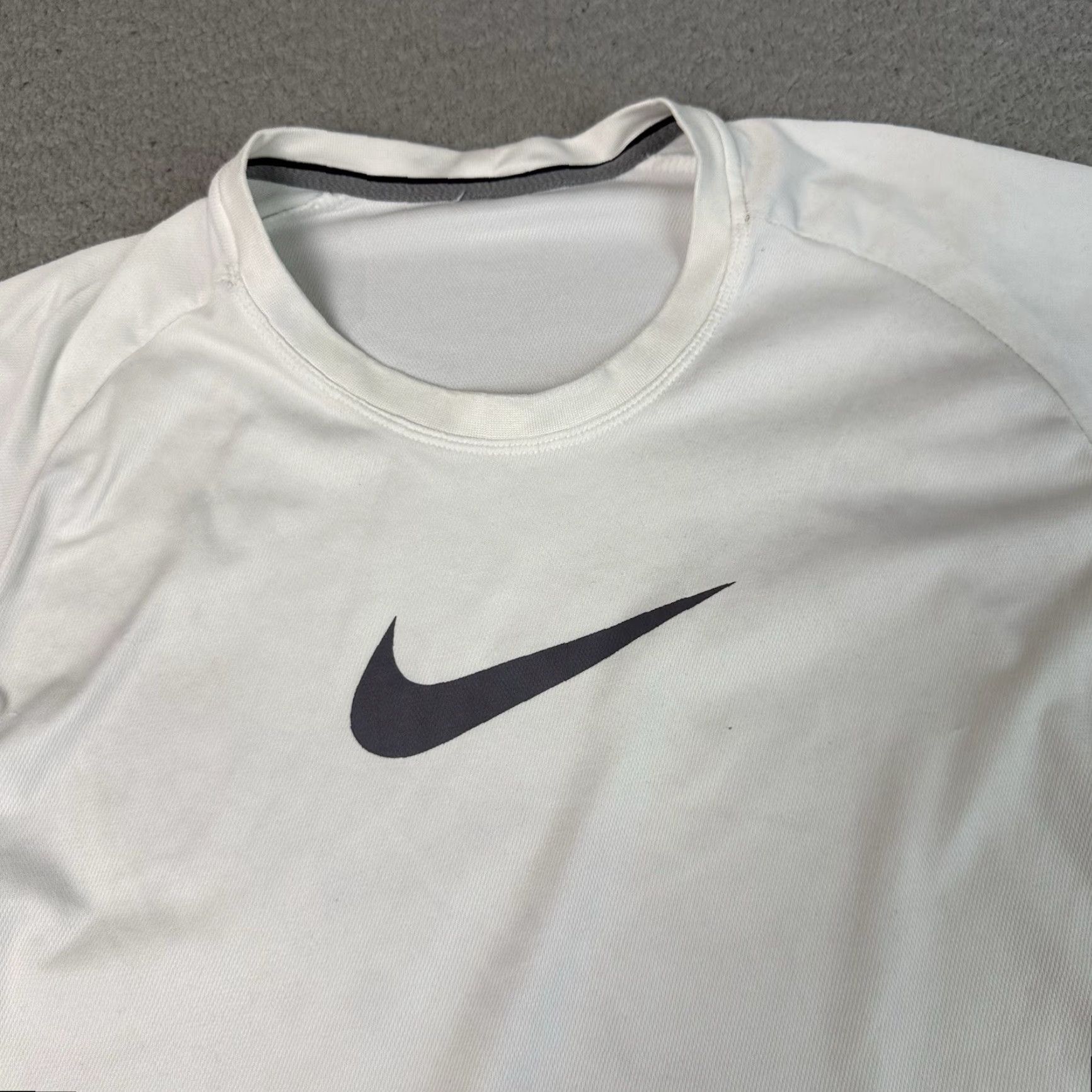 Nike Nike Dri Fit T Shirt Adult Large White Athletic Casual Workout Woven Training L Size US L / EU 52-54 / 3 - 2 Thumbnail
