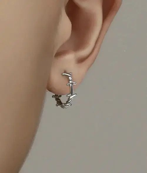 Sterling Silver Gothic Silver Thorns Hoops Earring (1 pair) Size ONE SIZE - 1 Thumbnail