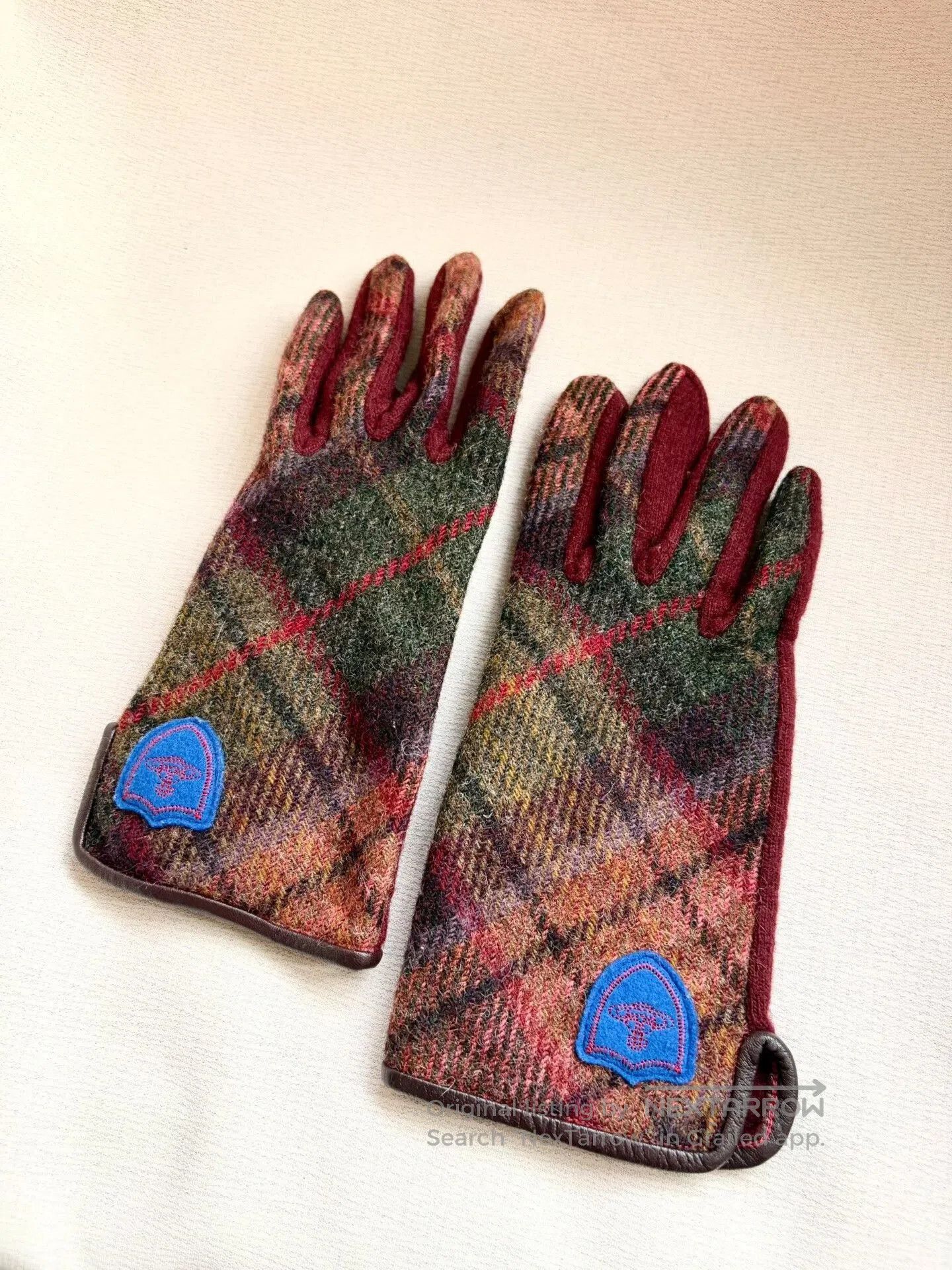 Vivienne Westwood Vivienne Westwood Saturn Gloves. Size ONE SIZE - 1 Thumbnail