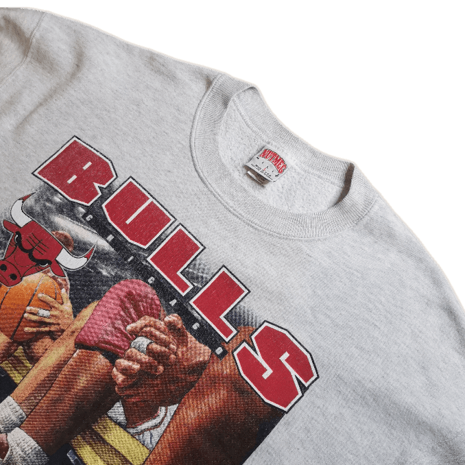 NBA 90s Vintage Chicago Bulls Foot Bench Sweatshirt Streetwear Size US XL / EU 56 / 4 - 4 Thumbnail