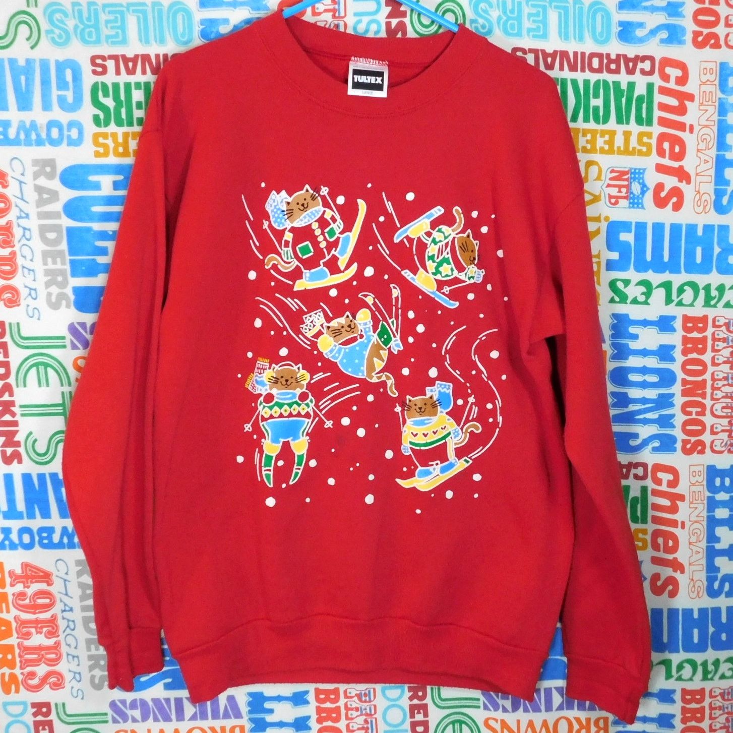 Tultex 90s Christmas Sweater Cats Skiing Print Size L Red Crewneck Size US L / EU 52-54 / 3 - 1 Thumbnail