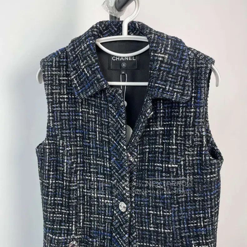 Chanel Chanel Tweed gray sleeveless jacket Size XS / US 0-2 / IT 36-38 - 3 Thumbnail