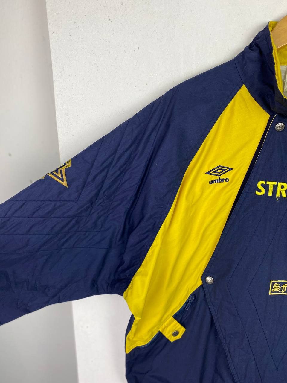 Vintage vintage umbro scottish football association light jacket Size US XXL / EU 58 / 5 - 6 Thumbnail