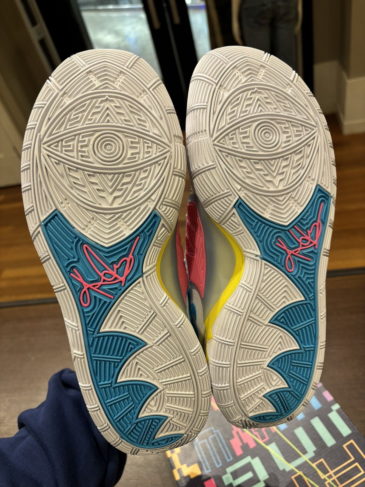 Nike Kyrie 6 “Neon Graffiti” Size US 9.5 / EU 42-43 - 5 Thumbnail