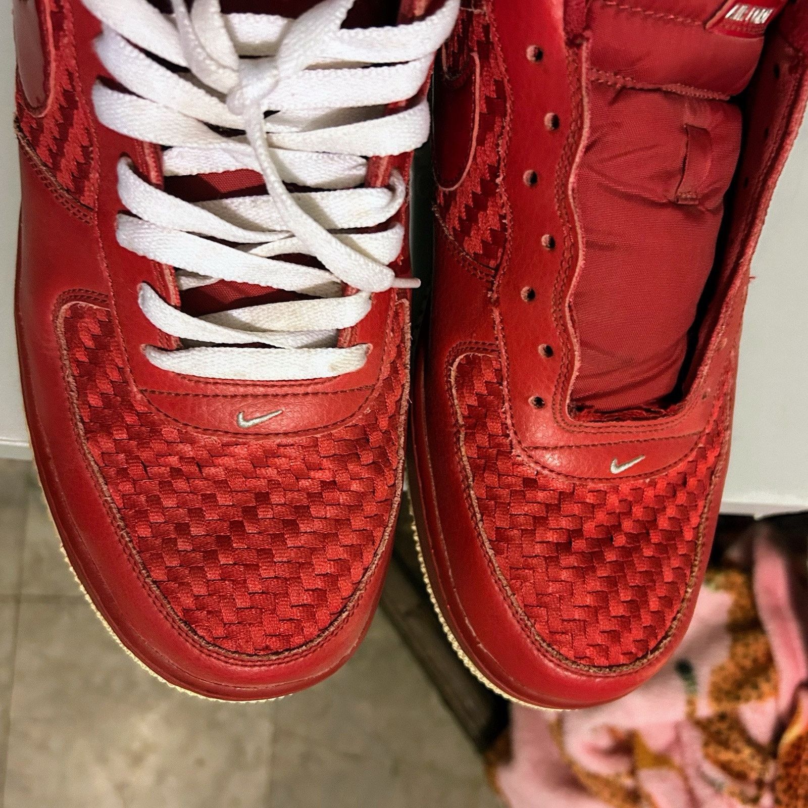 Nike Nike Air Force 1 ‘07 LV8 Gym Red Woven Low 718152-605 13 Size US 13 / EU 46 - 3 Thumbnail