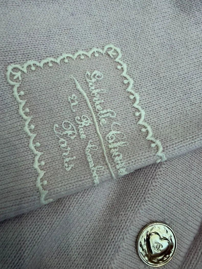 Chanel Chanel Pink cashmere strap knitted cardigan coat Size XS / US 0-2 / IT 36-38 - 4 Thumbnail