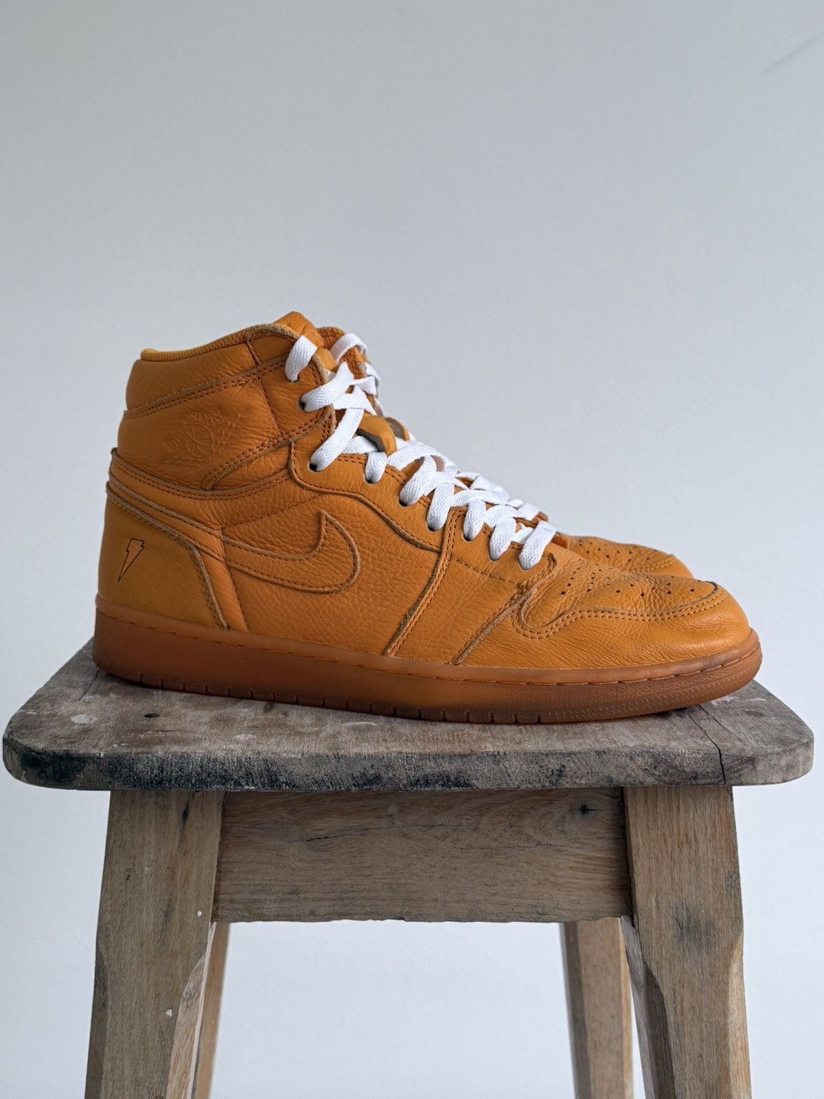 Gatorade × Jordan Brand Jordan 1 Retro High Gatorade Orange Peel Sneakers Size US 10 / EU 43 - 3 Thumbnail