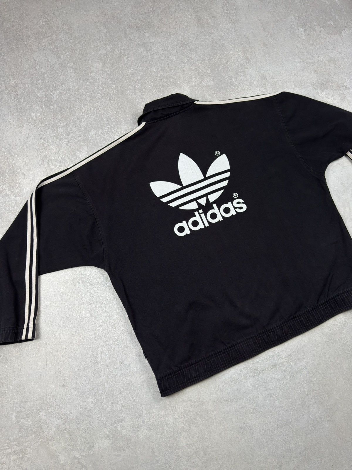 Adidas Vintage Adidas 00s Training Black Jacket Central Logo Size US L / EU 52-54 / 3 - 11 Thumbnail
