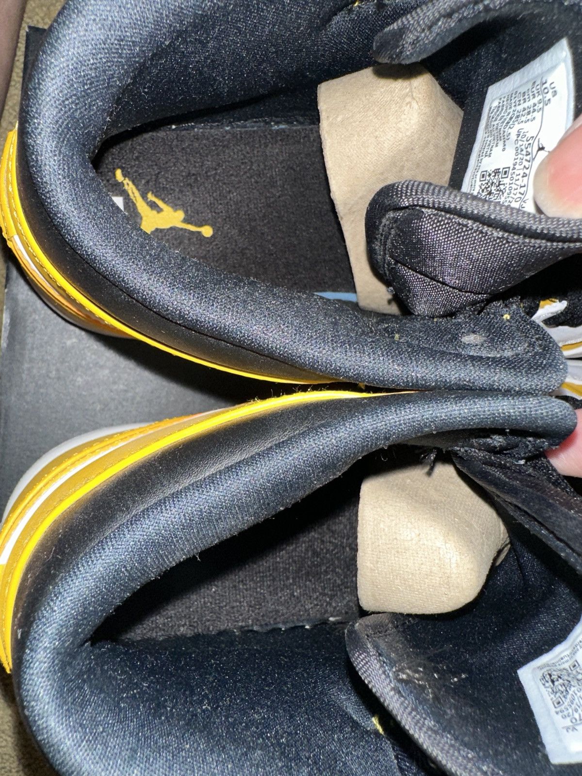 Jordan Brand × Nike Air Jordan 1 mid “university gold” Size US 10.5 / EU 43-44 - 5 Thumbnail