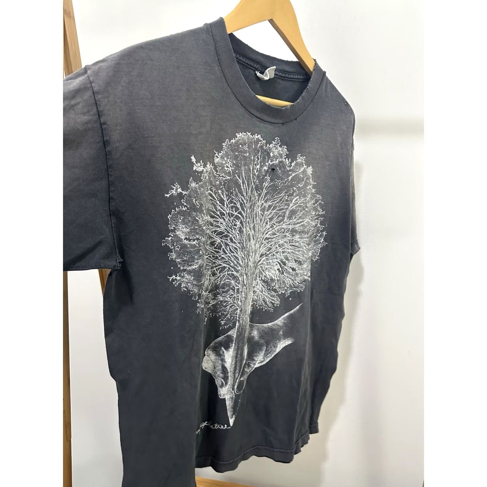 Thrasher VTG Gradient Sun Faded Grappletree Art Tree Pencil Hand Worn Thrashed T-Shirt L Size US L / EU 52-54 / 3 - 3 Thumbnail