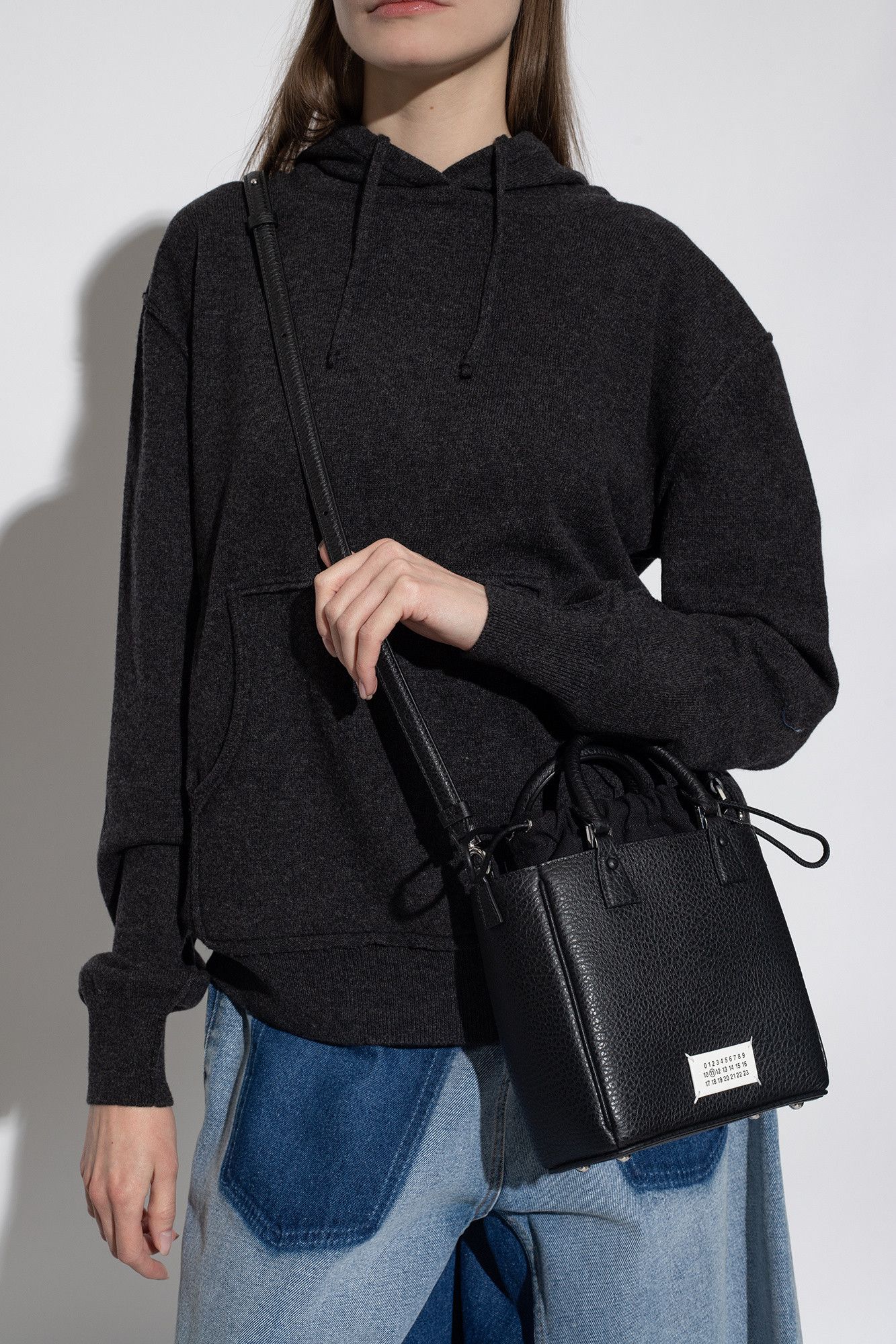 Maison Margiela oc11z0325 Size: OS / Unisex Bag in Black Size ONE SIZE - 2 Thumbnail