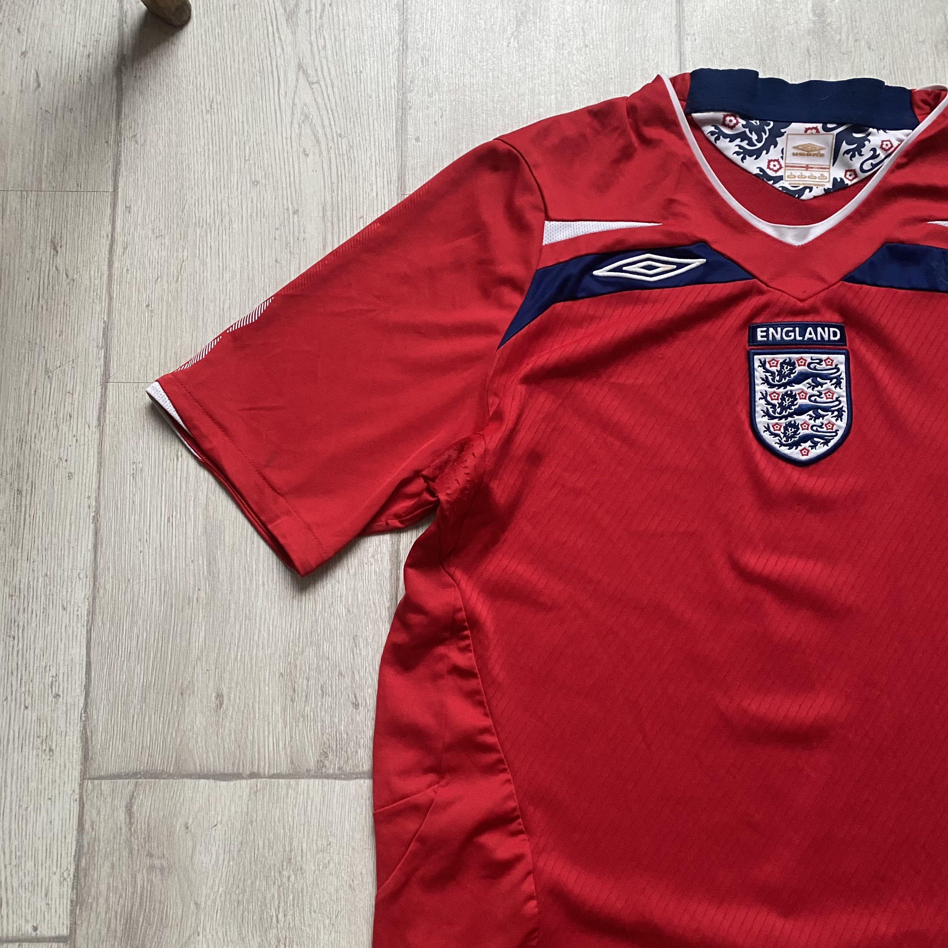 Umbro ⚽️ Vintage Umbro England Soccer jersey Center logo Blockore Size US L / EU 52-54 / 3 - 7 Thumbnail