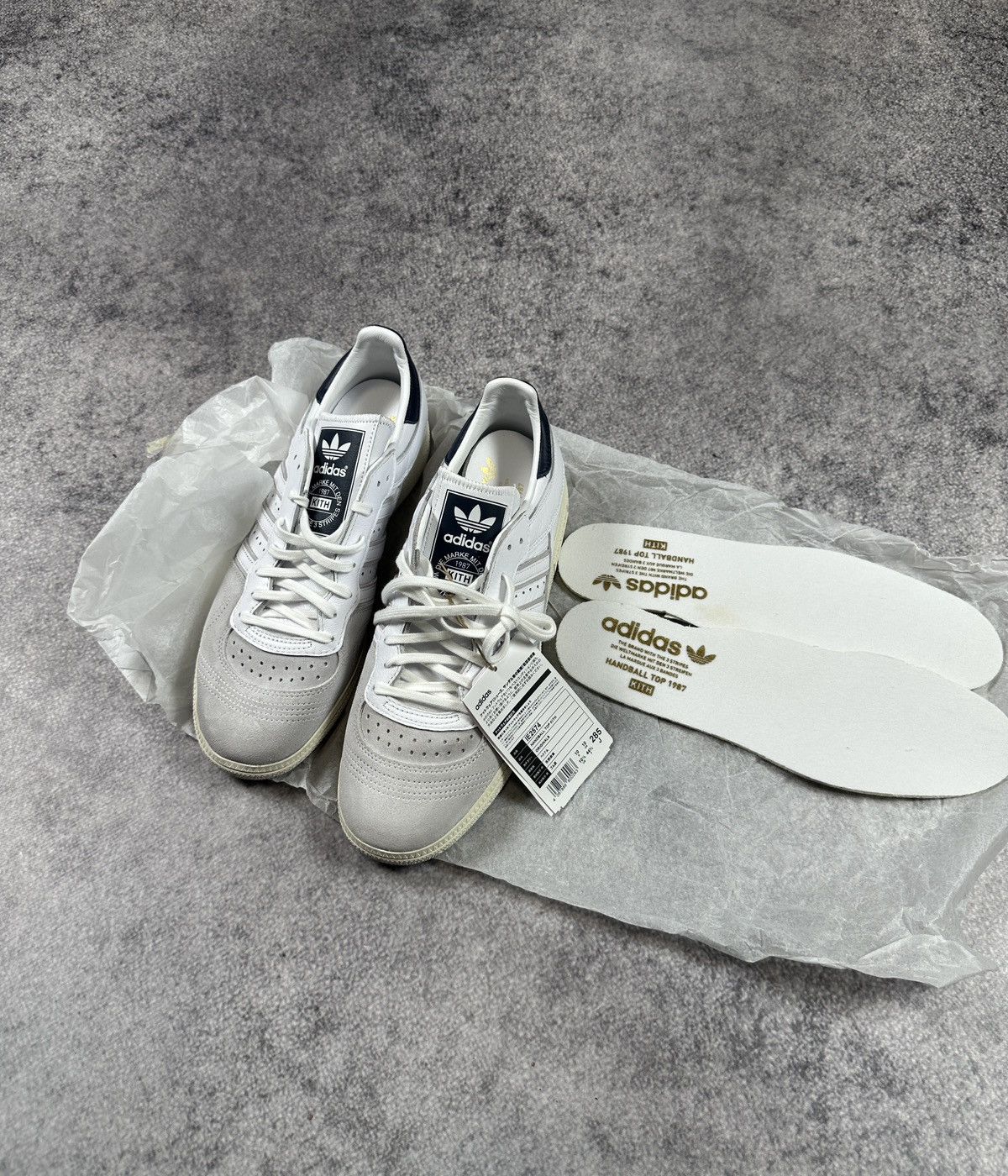 Adidas × Kith Adidas Handball Top Kith Sneakers Streetwear Rare 44 usa 10 Size US 10 / EU 43 - 1 Thumbnail