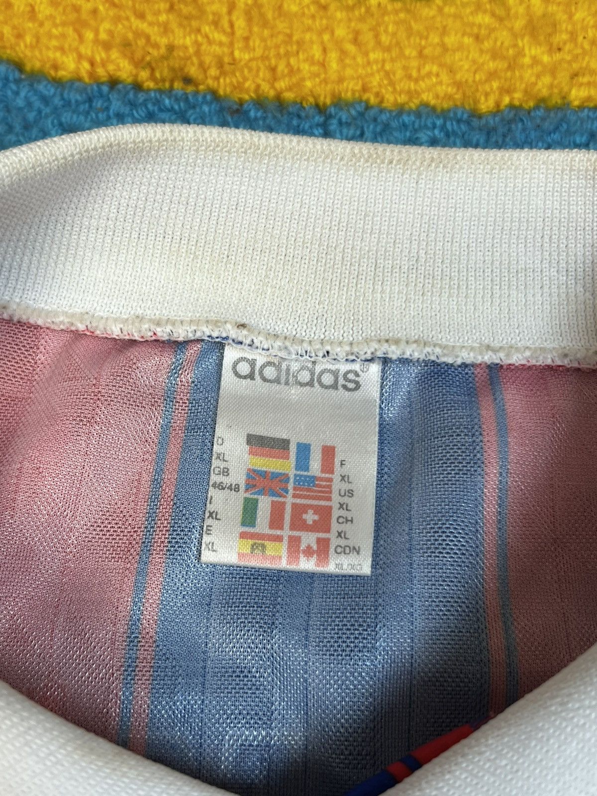 Adidas Vintage Adidas Bayern 1996-97 Home Red Blue Jersey Size US XL / EU 56 / 4 - 13 Thumbnail