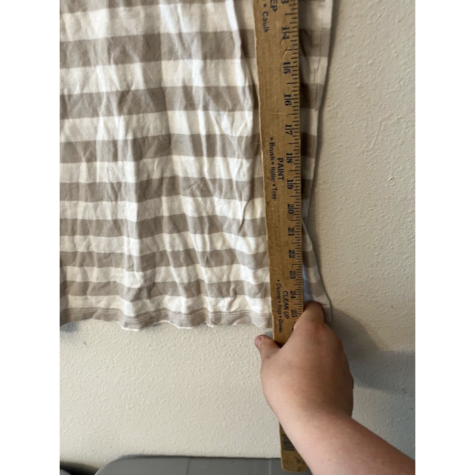 Vintage VINTAGE Favorite Favori Stripe T-shirt Gray Gray Stripe XXL V-Neck Gap Factory Women T-Shirt 2XL Women Size XXL / US 16-18 / IT 52-54 - 5 Thumbnail