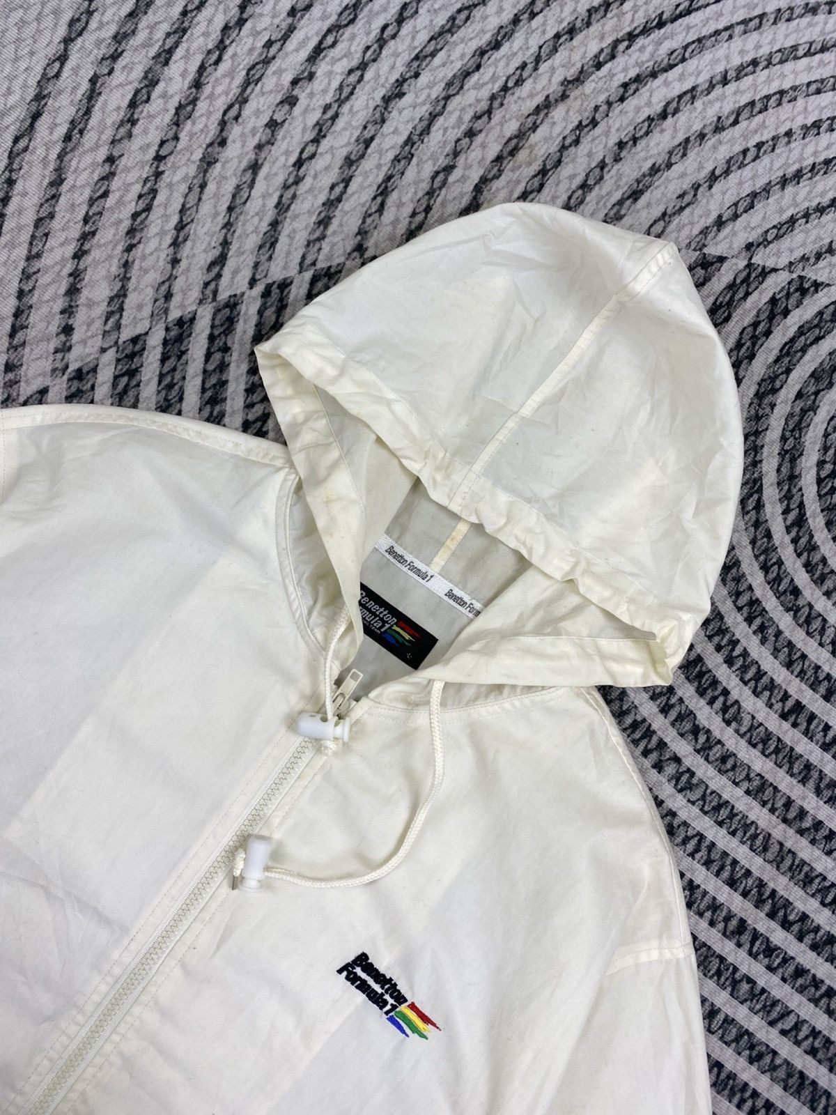 Benetton Vintage Benetton Formula 1 Zip-Up Hooded Design Windbreaker Size US L / EU 52-54 / 3 - 6 Thumbnail