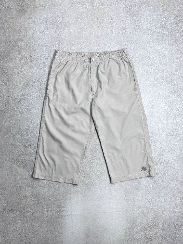 Nike ACG Vintage Nike ACG Baggy Shorts Y2K S Size US 30 / EU 46 - 1 Thumbnail