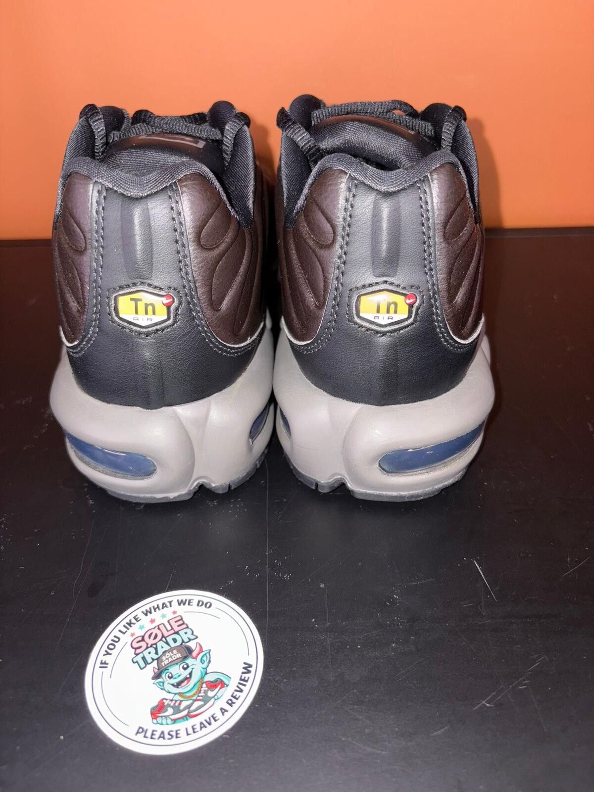 Nike Nike Air Max Plus Premium Leather ed. UK 6.5 Size US 7.5 / EU 40-41 - 3 Thumbnail