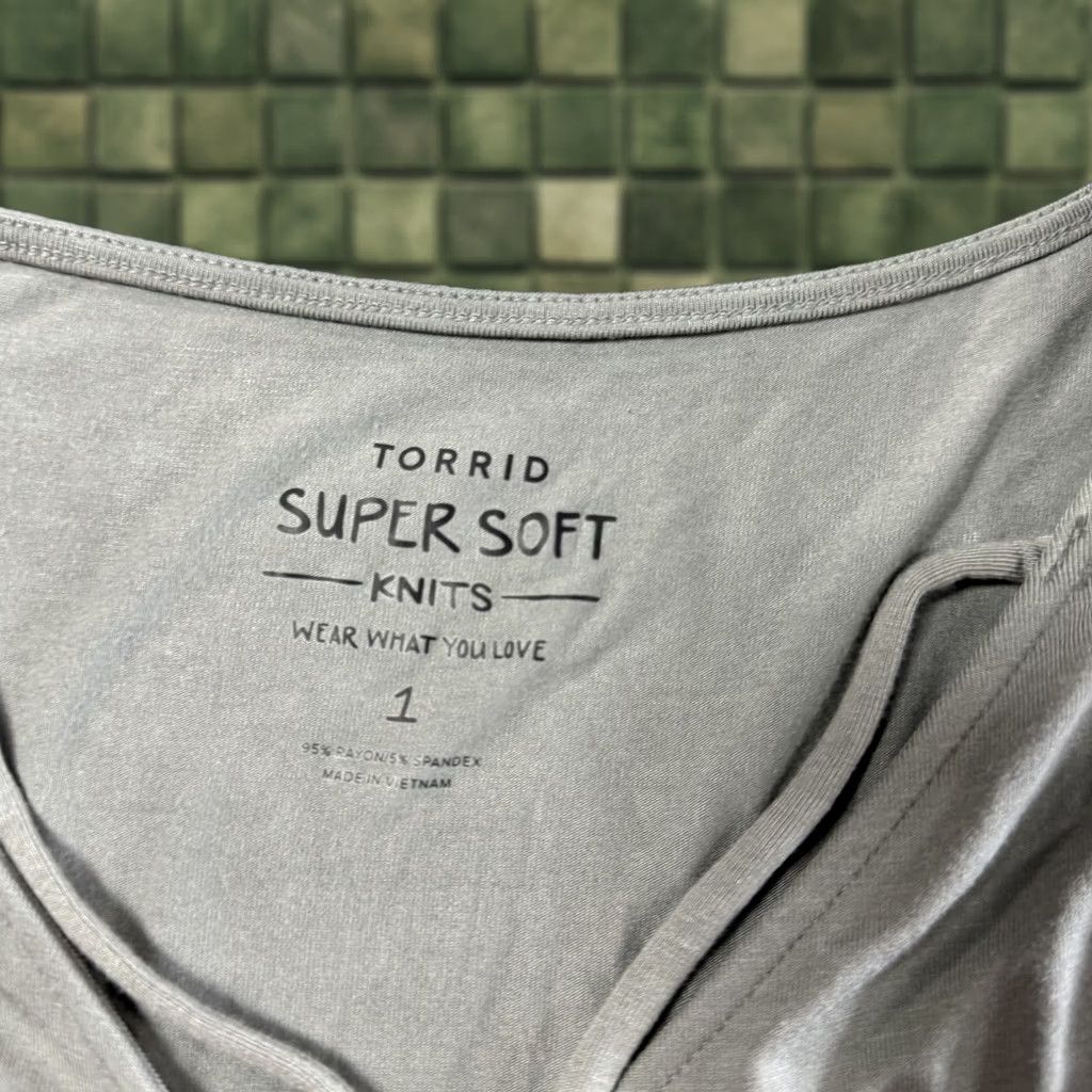 Torrid Bodysuit Top Womens Size 1 Gray Sleeveless Faux Wrap Super Soft Knits, Women's (Size Xs)