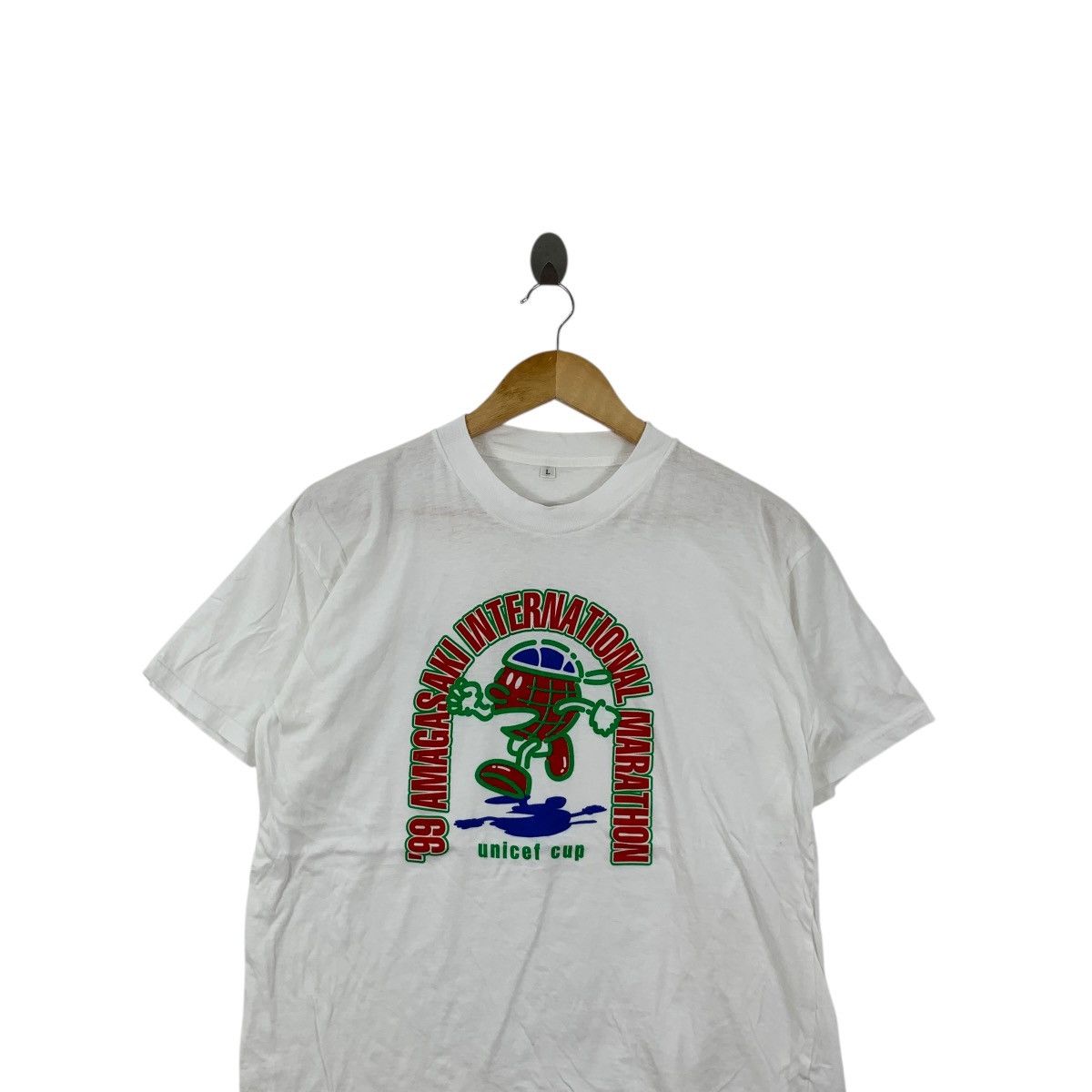 Vintage Vintage 1999 AMAGASAKI UNICEF MARATHON Japan Tee Shirt Top Size L / US 10 / IT 46 - 2 Thumbnail