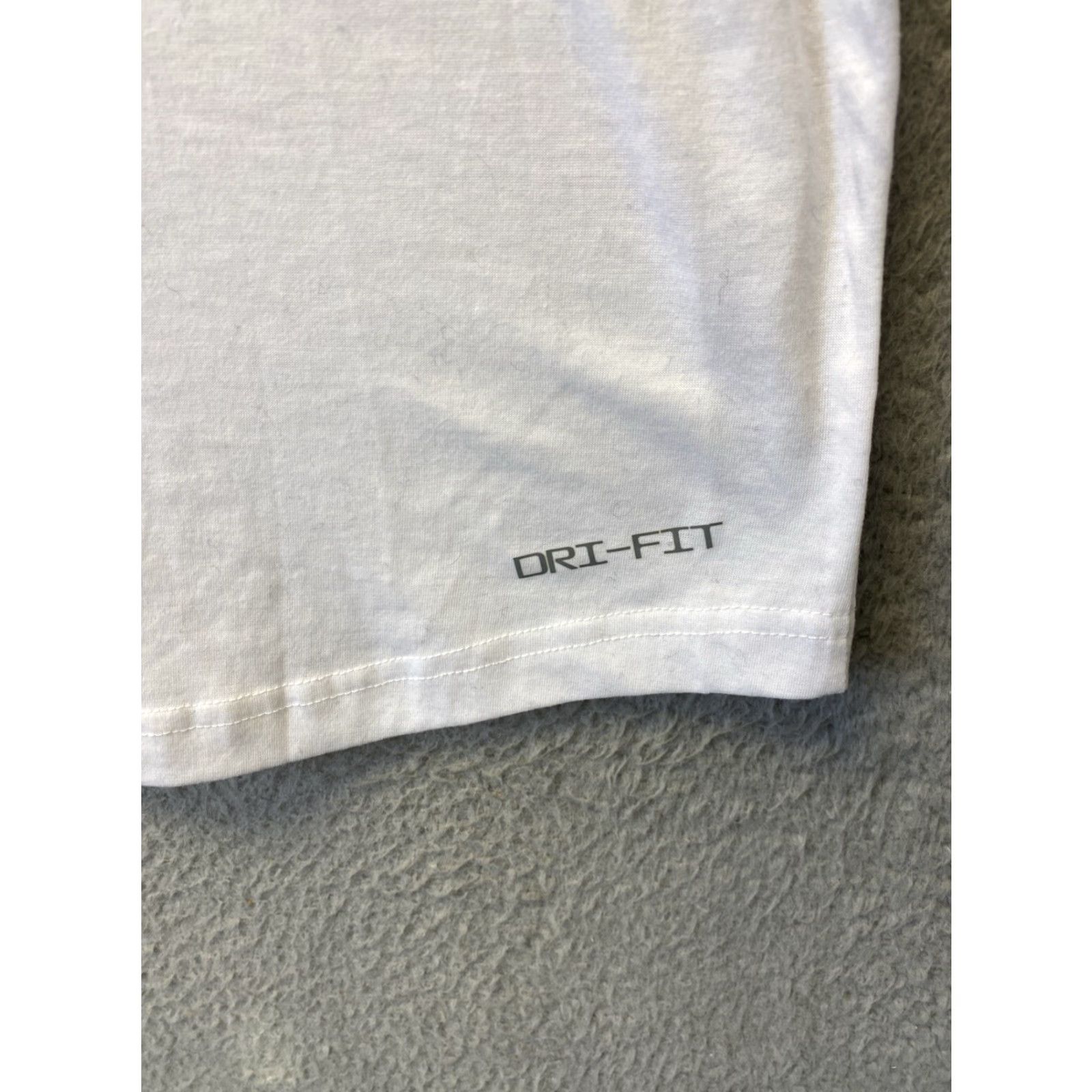 Nike Nike Shirt Mens L White Blue Baseball 3/4 Sleeve Essentials Dri-Fit 94-70 Size US L / EU 52-54 / 3 - 6 Thumbnail