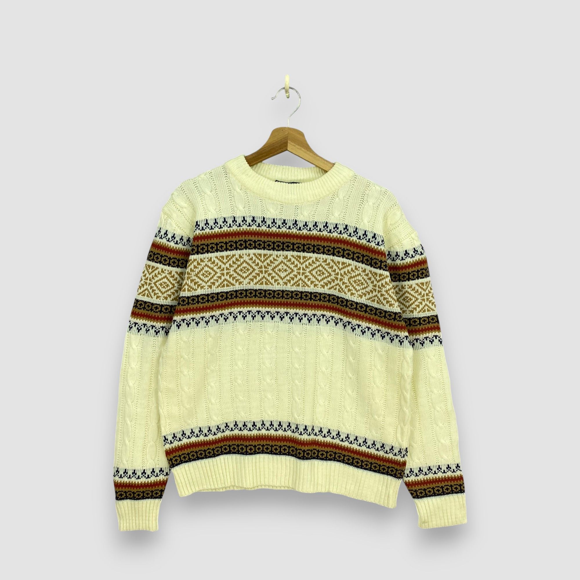 Vintage Vintage 90s Versity Fair Isle Cable Knit Pullover Sweater Size US M / EU 48-50 / 2 - 1 Thumbnail