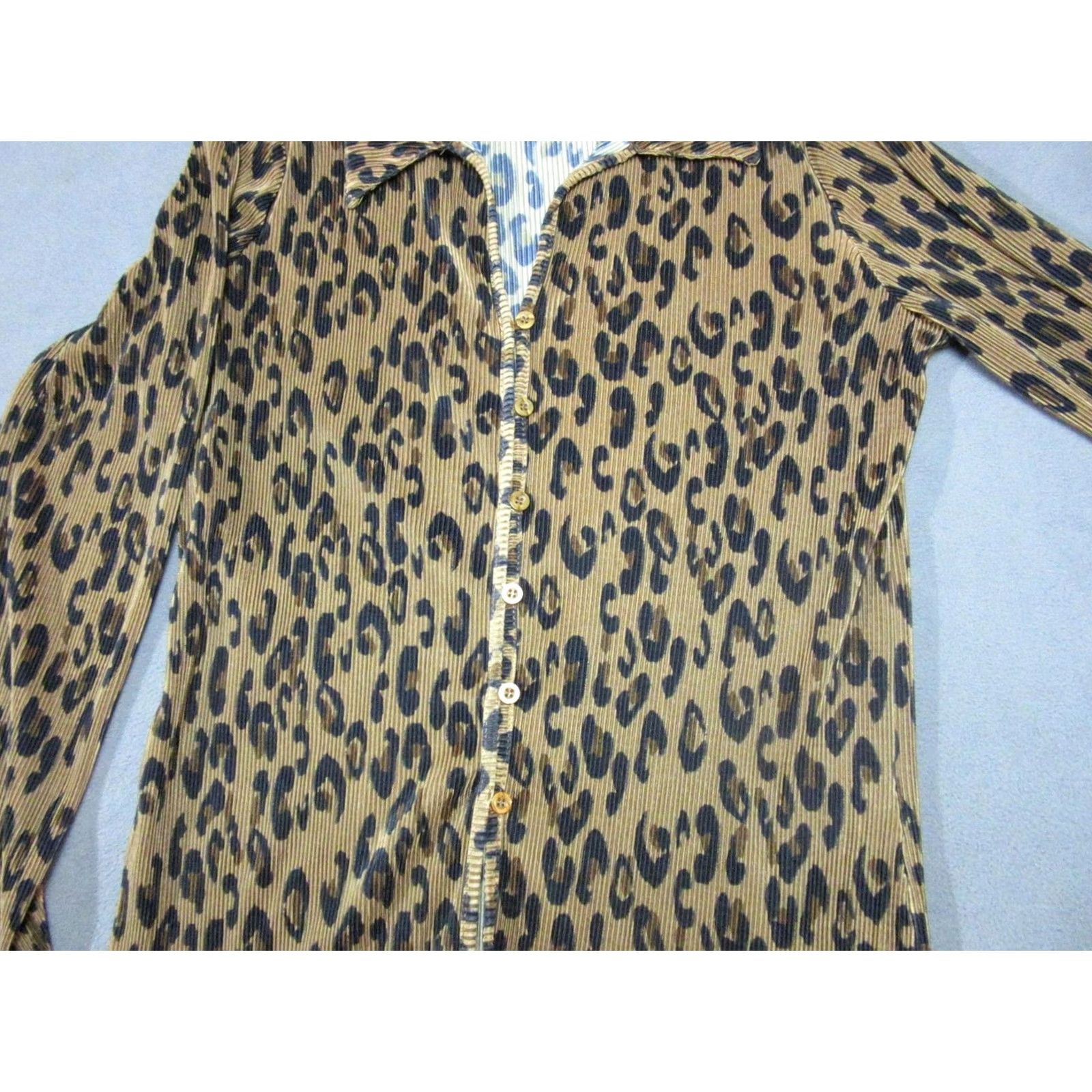 Vintage Cyrus Shirt Womens Medium Brown Leopard Animal Print Pleated Button Up Knit Top Size M / US 6-8 / IT 42-44 - 2 Thumbnail