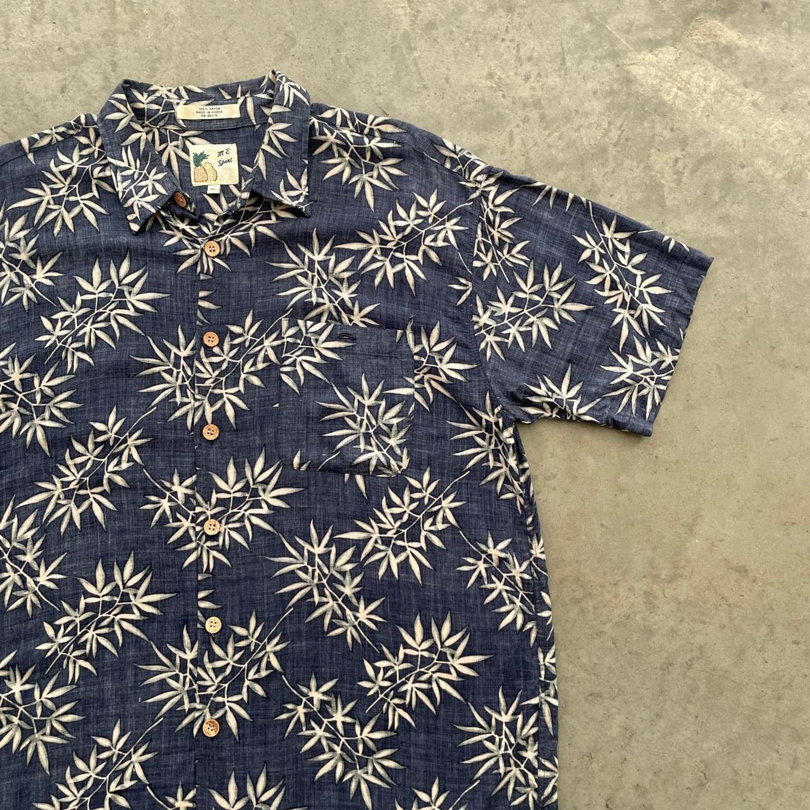 Vintage Vintage M. E. Sport Navy Blue Rayon Hawaii Shirt Size US XL / EU 56 / 4 - 3 Thumbnail